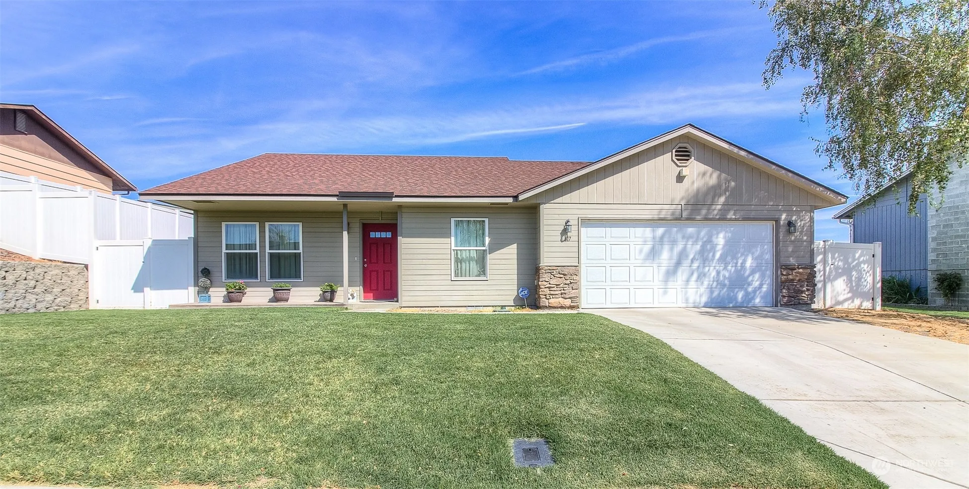 Property photo for 617 Westwind Drive, Zillah
