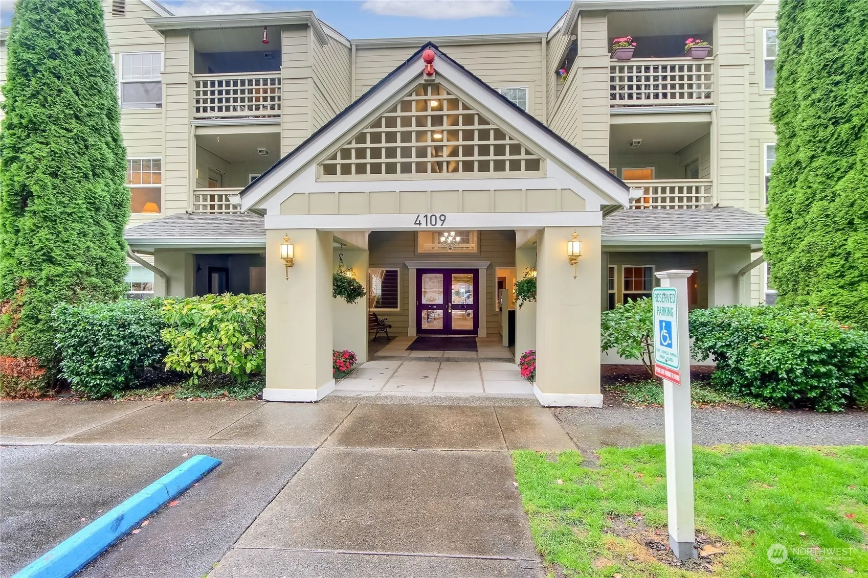 Property photo for 4109 224th Lane Se #110, Issaquah photo 4