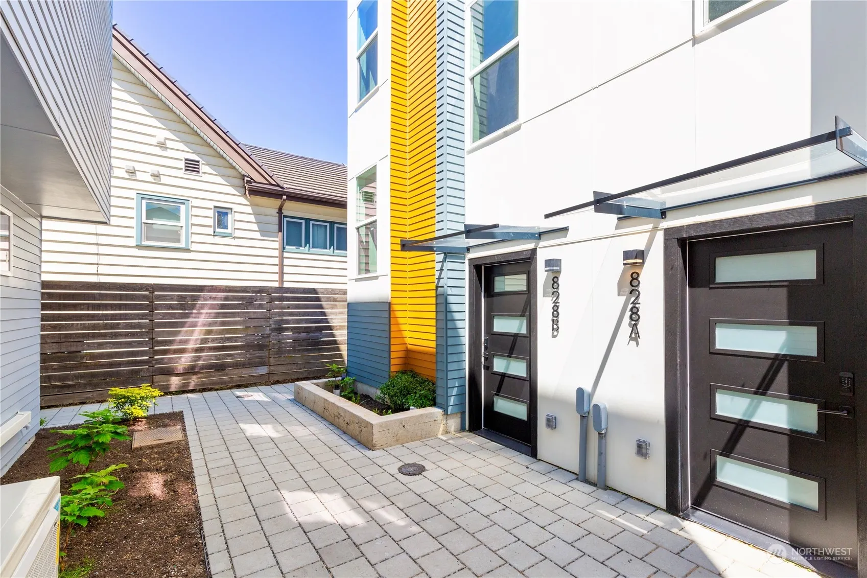 Property photo for 828 Nw 56th Street #b, Seattle photo 2