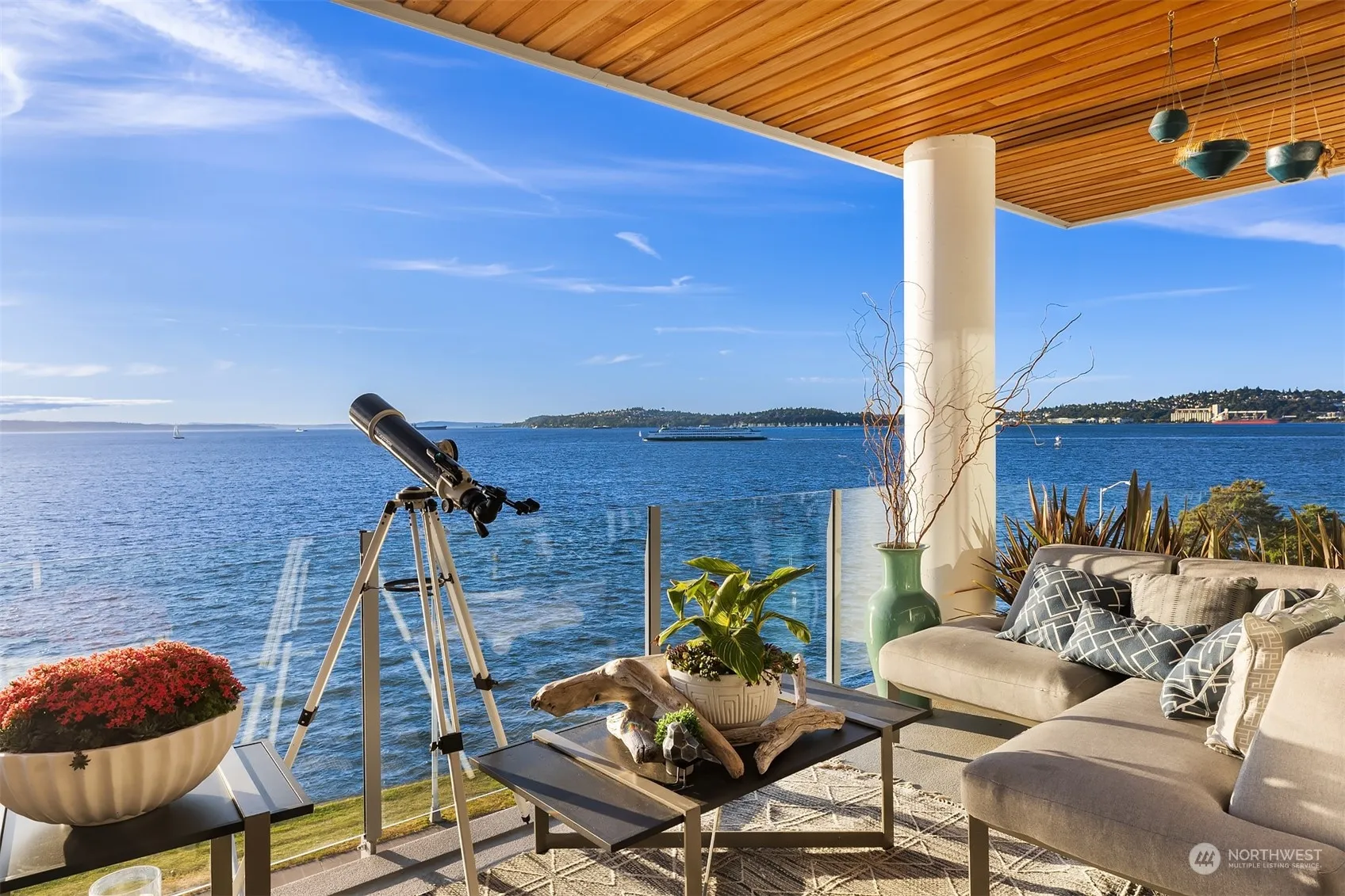 1250 Alki Avenue Sw #phc, Seattle