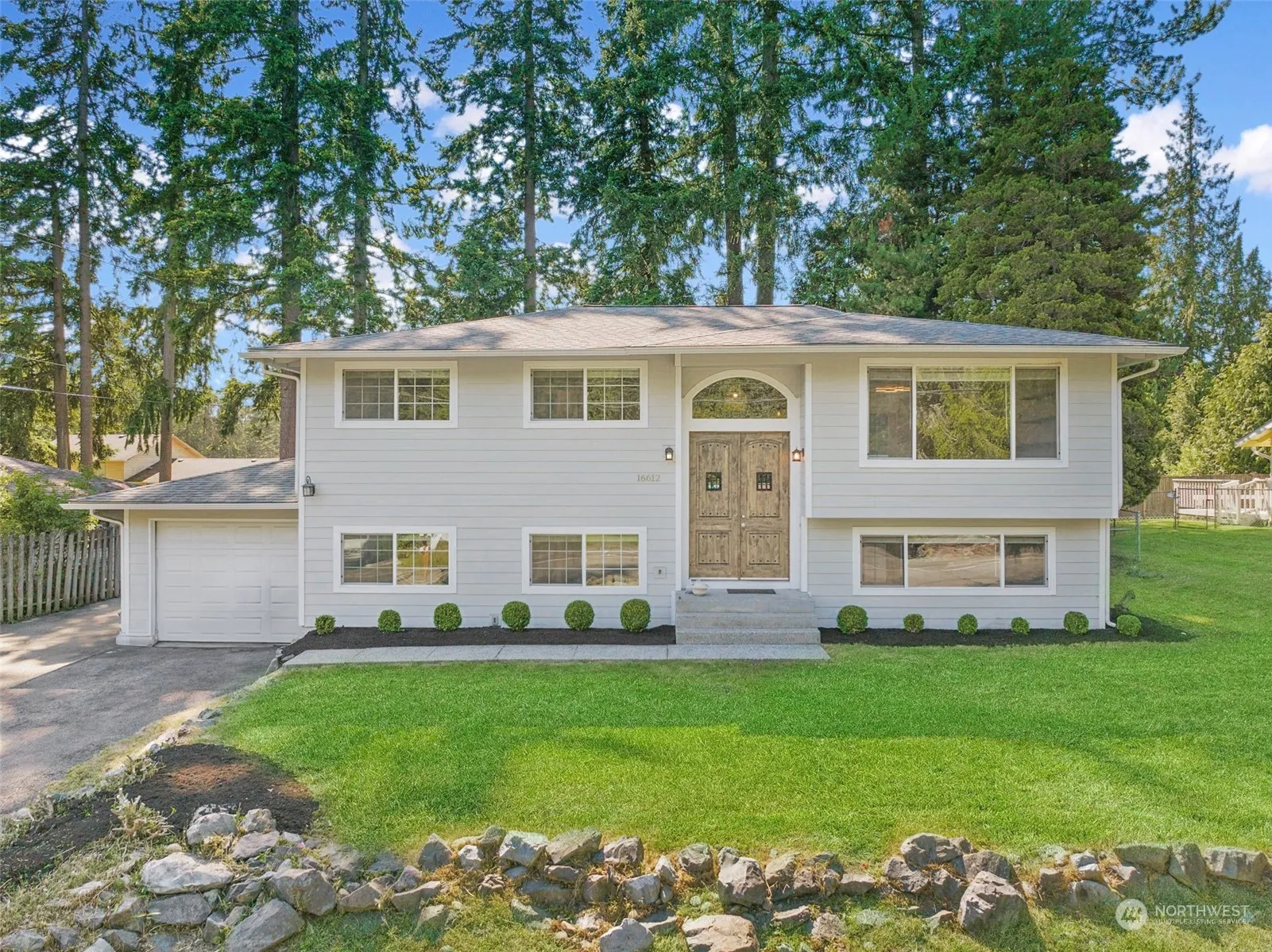 16612 62nd Avenue W, Lynnwood, Wa 98037