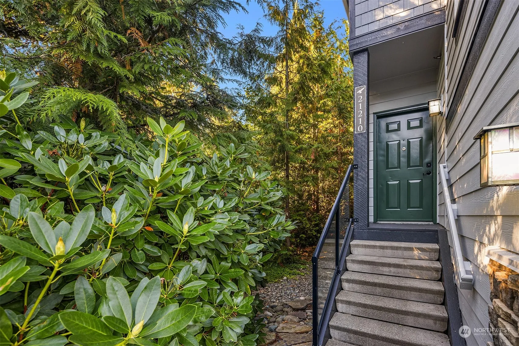 Property photo for 21210 Se 42nd Place #21210, Issaquah photo 3