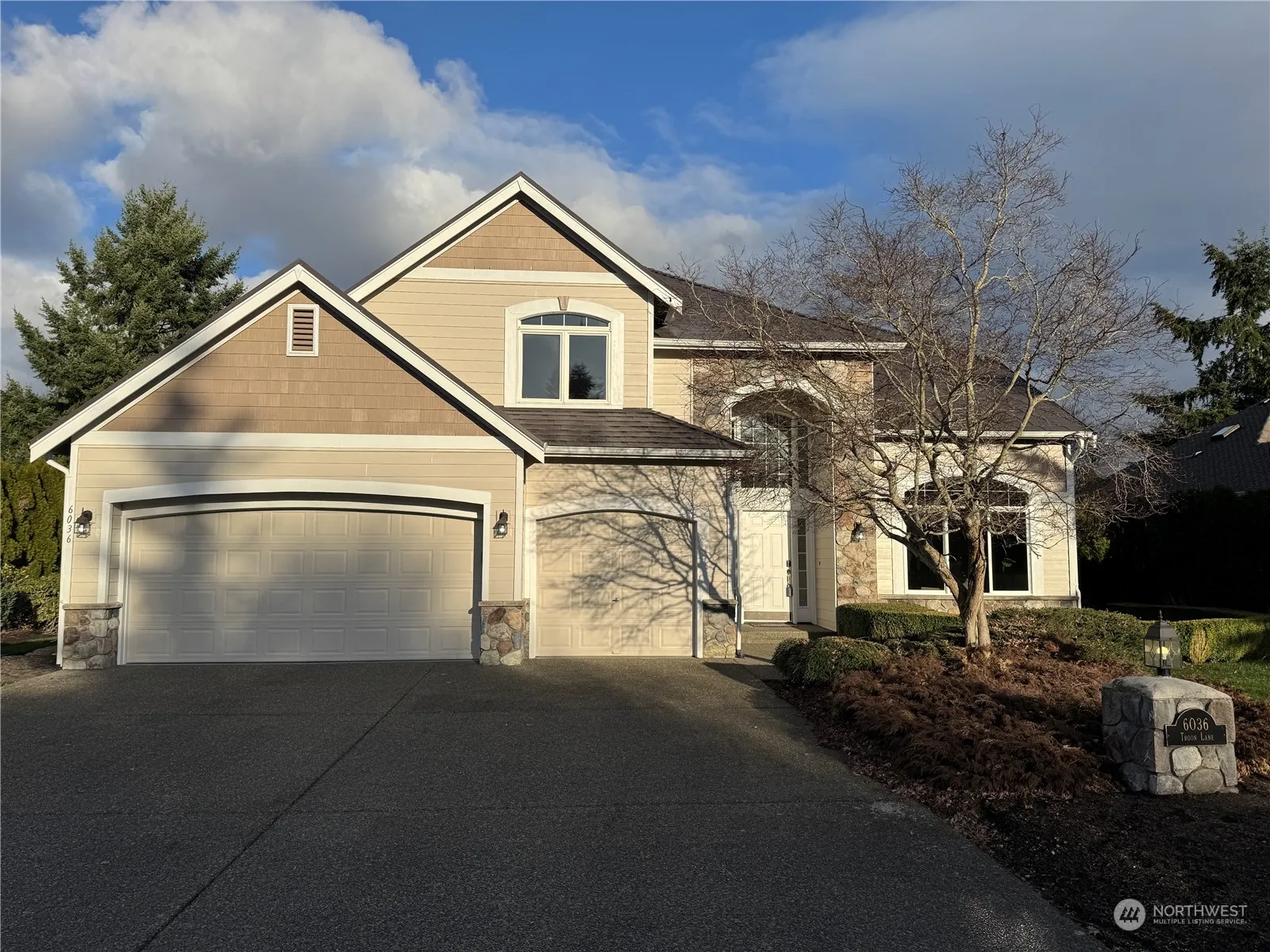 Property photo for 6036 Troon Lane Se, Olympia