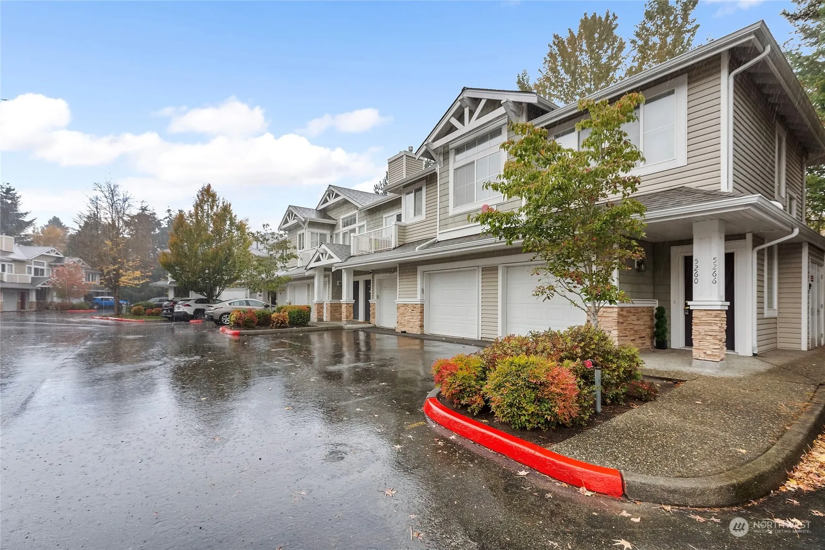Property photo for 5260 238th Lane Se #8-5, Issaquah photo 2