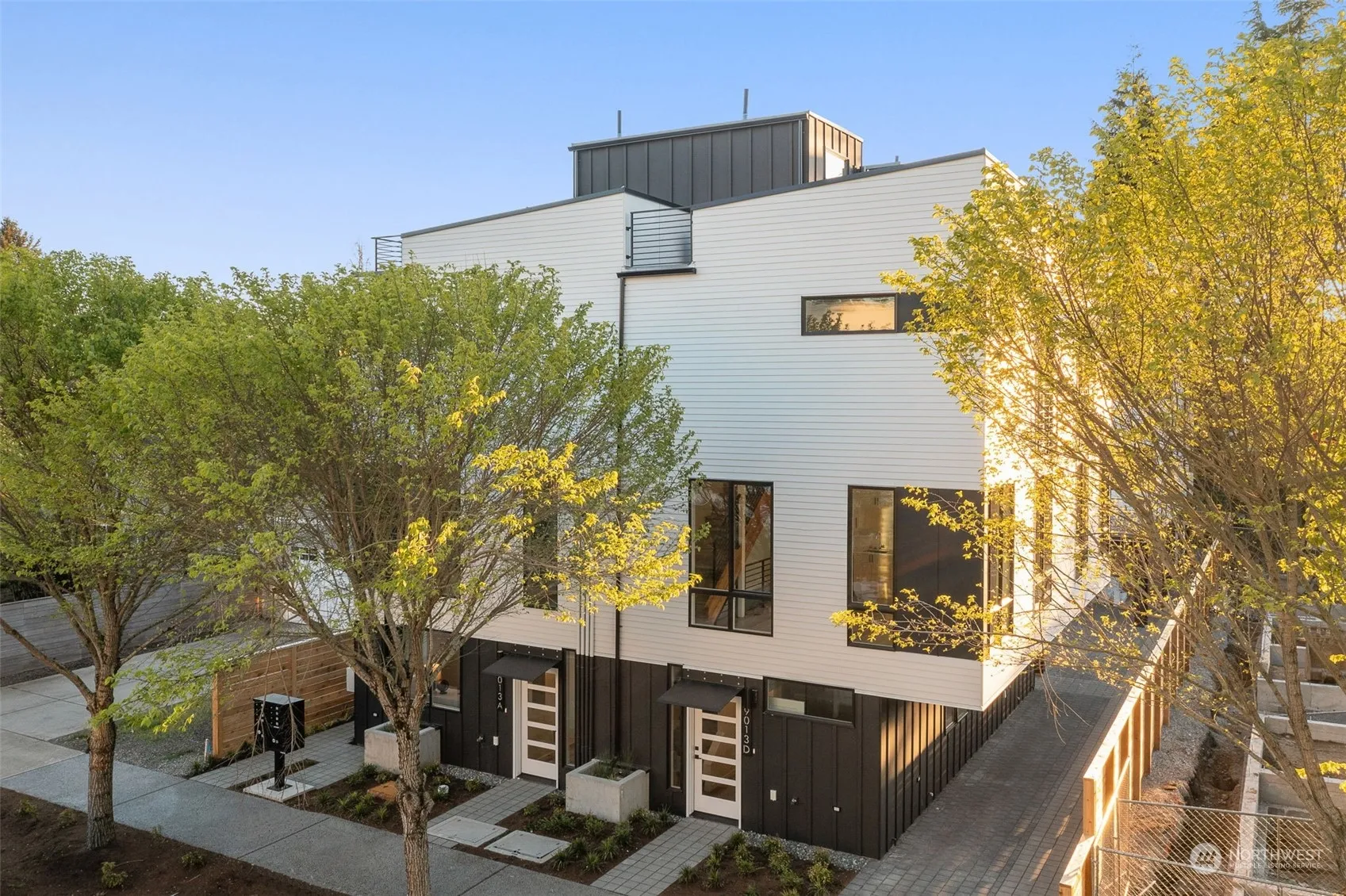 9013 B 13th Avenue Nw, Seattle