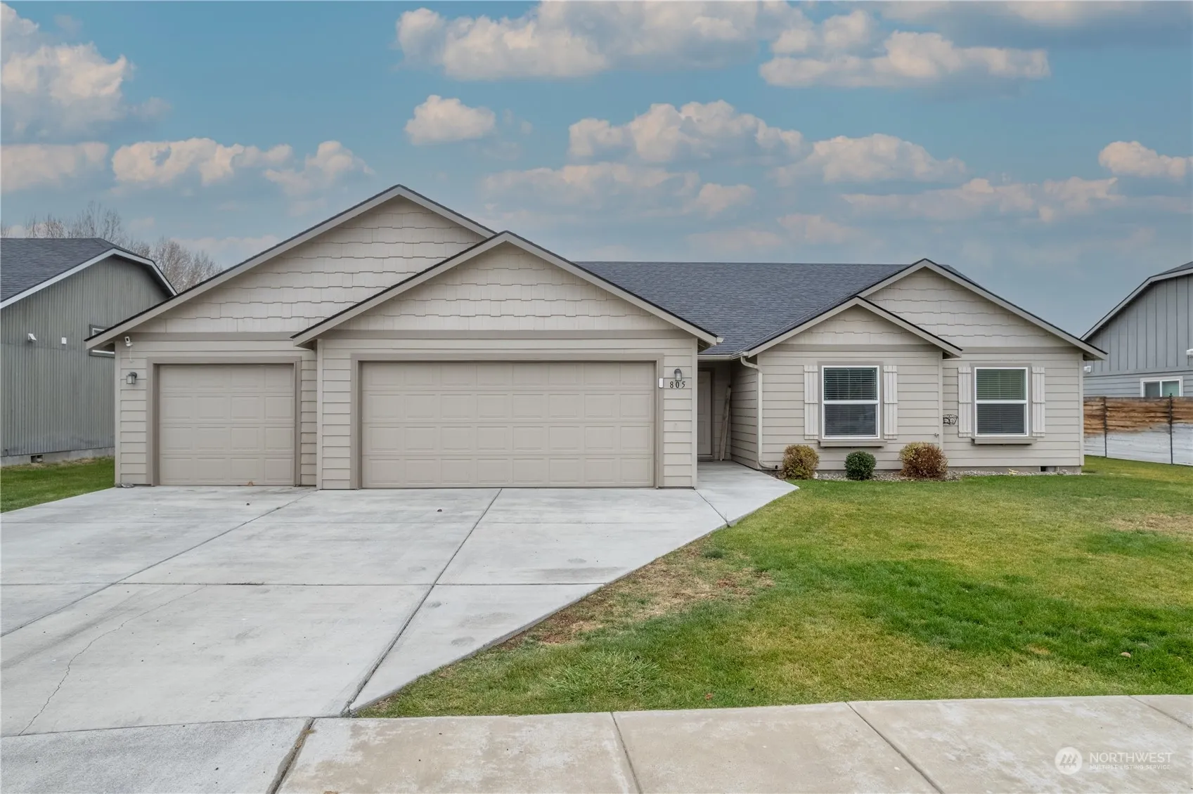 Property photo for 805 S Hamilton Road, Moses Lake