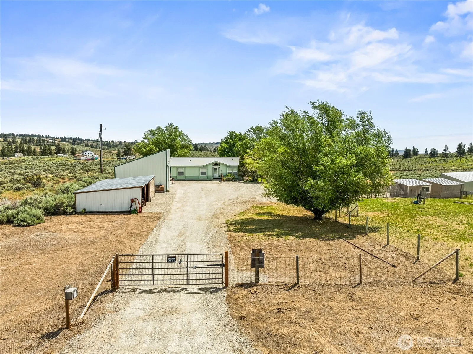 Property photo for 16161 Badger Mountain Road, East Wenatchee photo 3