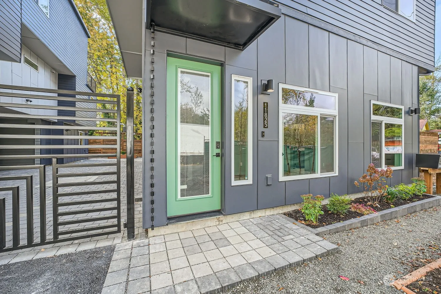 11825 59th S #a, Seattle