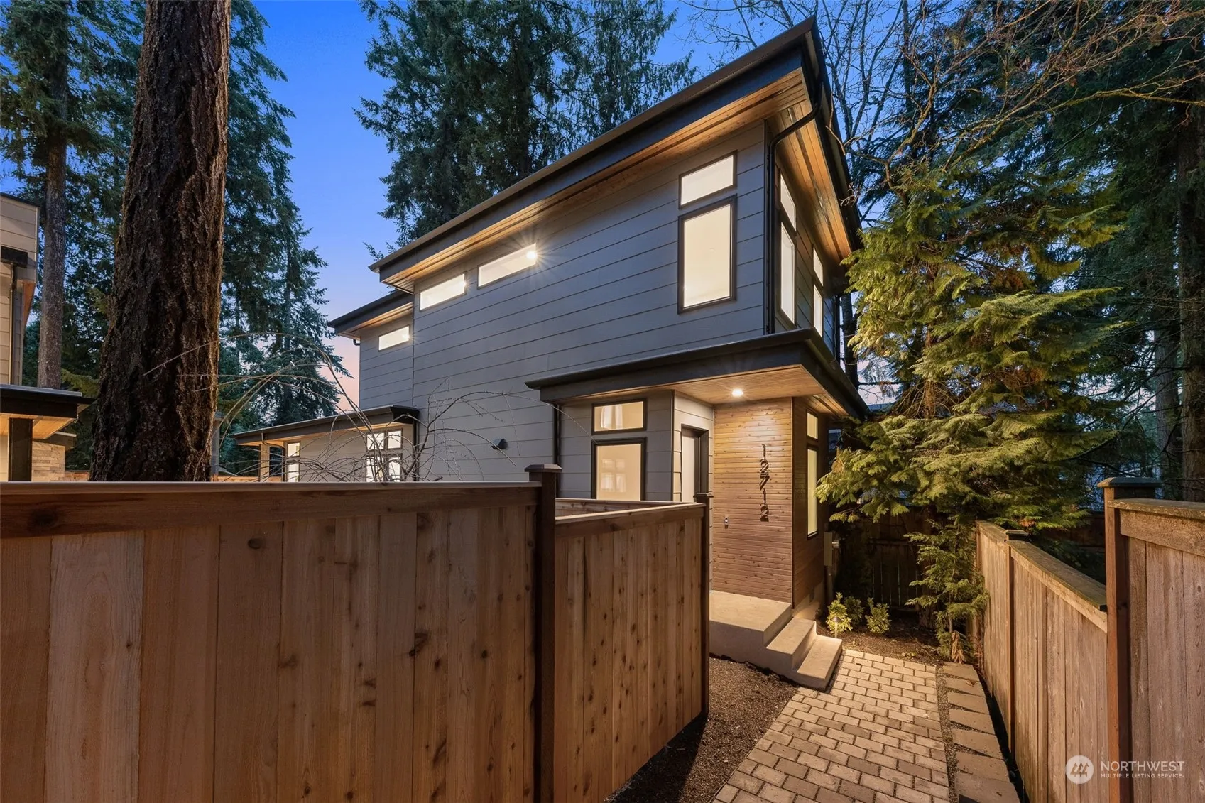 12712 Ne 72nd Street, Kirkland