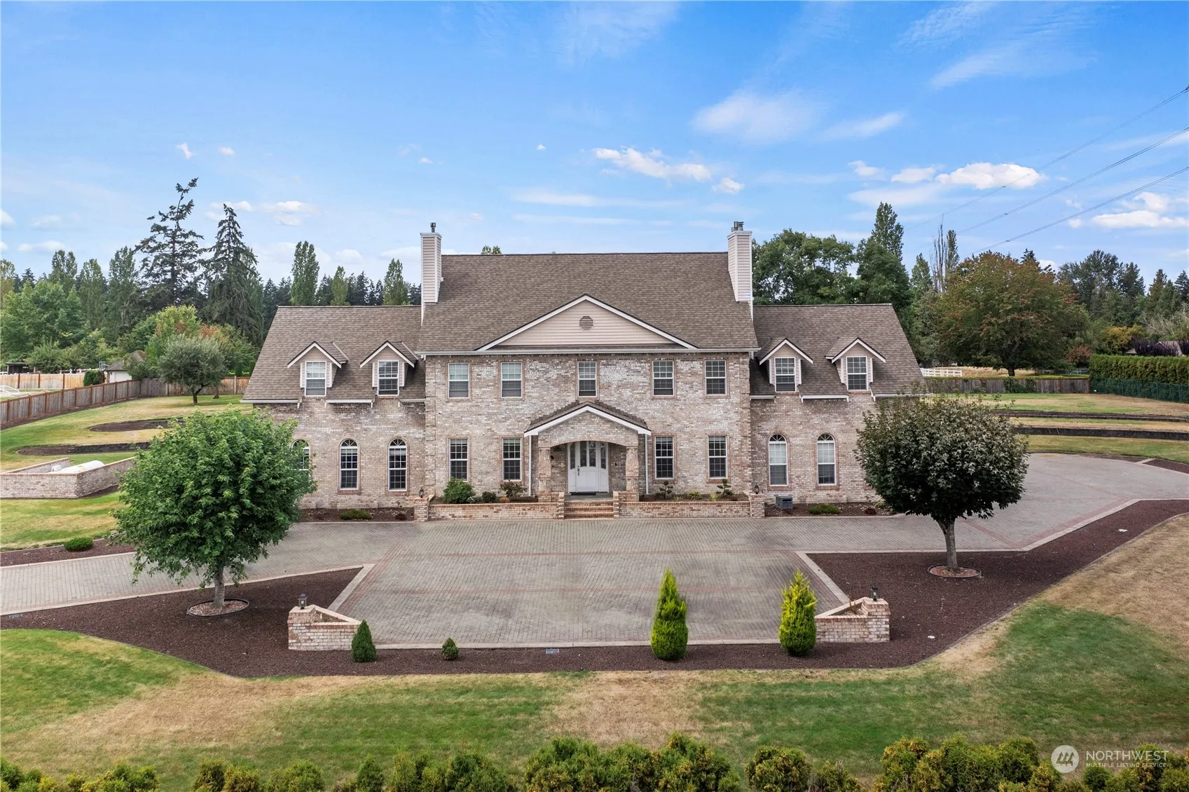8502 Waller Road E, Tacoma