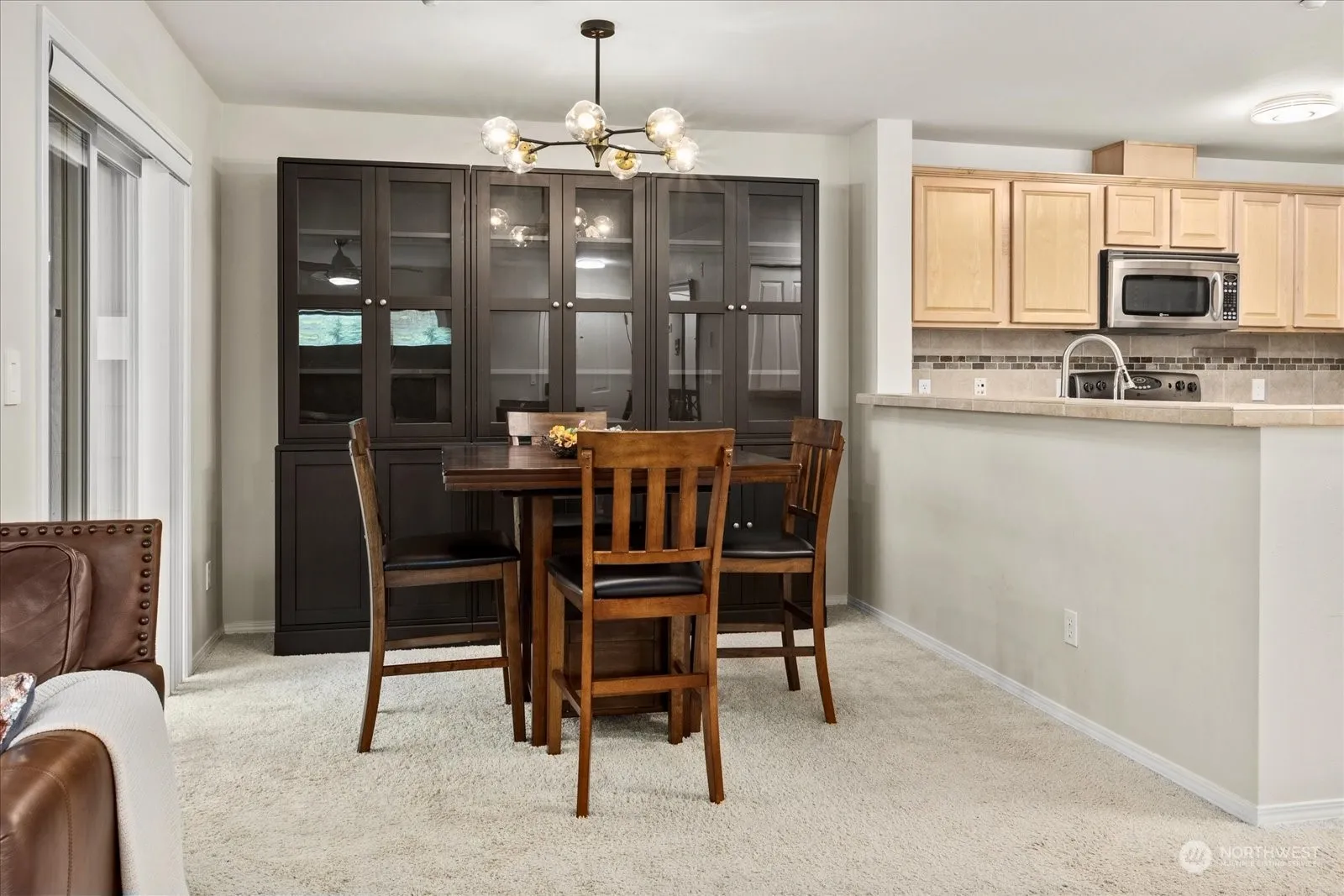 Property photo for 1696 25th Avenue Ne #304, Issaquah photo 2