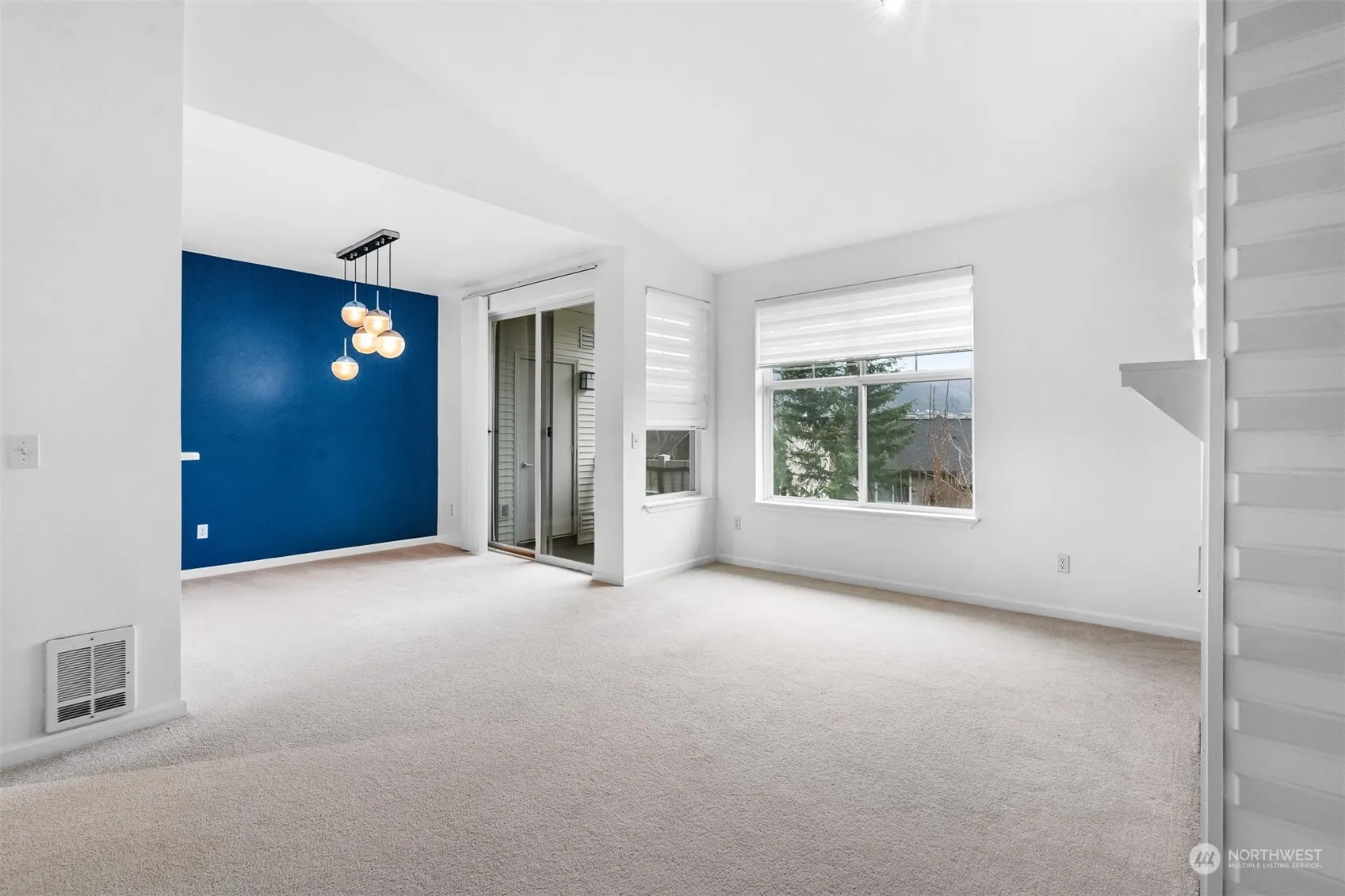 Property photo for 23420 Se Black Nugget Road #g302, Issaquah photo 4