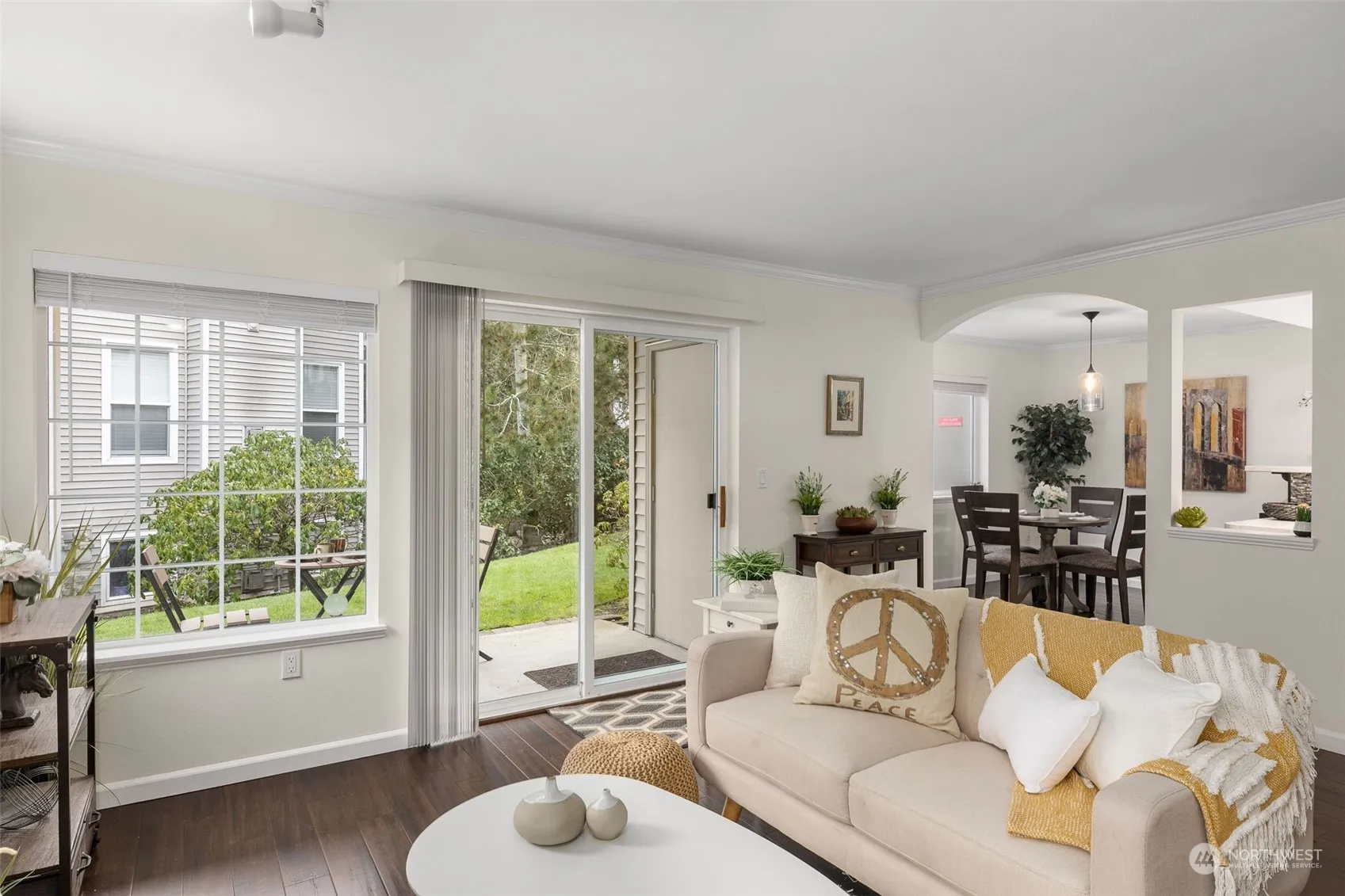 Property photo for 25235 Se Klahanie Boulevard #l101, Sammamish photo 3