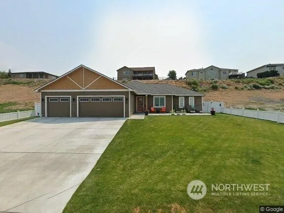 Property photo for 381 Stacy Drive Se, Moses Lake