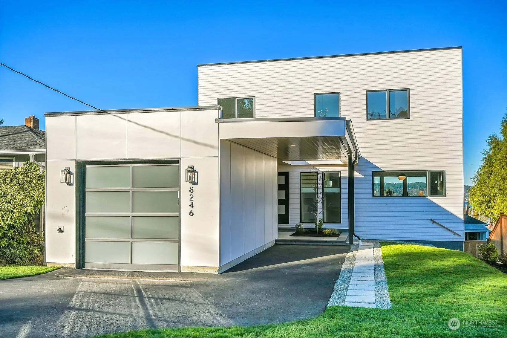 8246 S 121, Seattle
