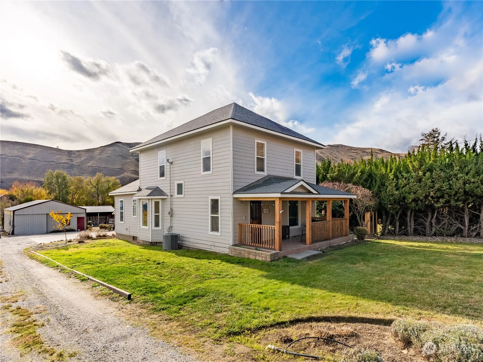 Property photo for 1101 Lower Sunnyslope Road, Wenatchee
