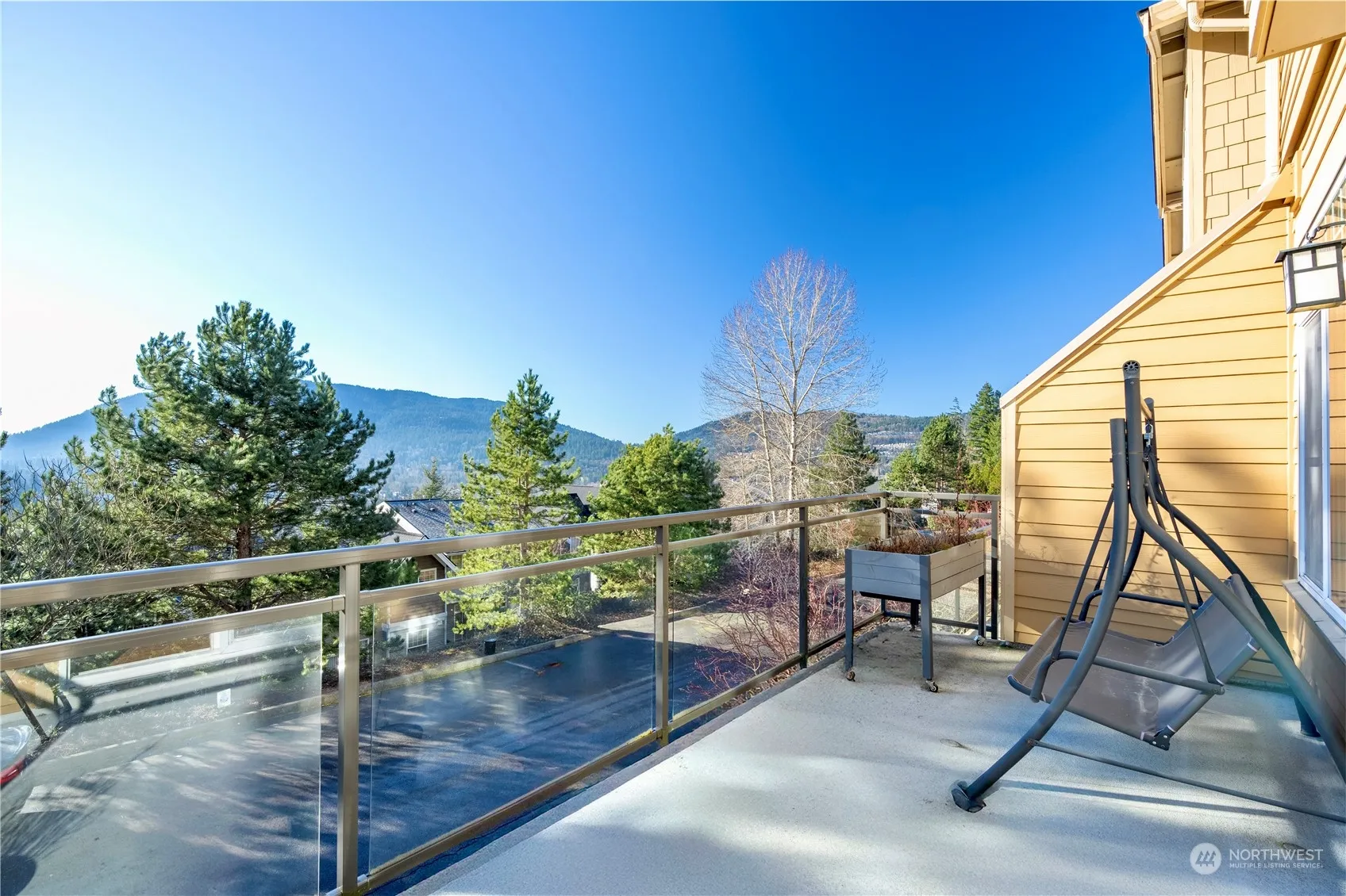 Property photo for 23300 Se Black Nugget Road #p6, Issaquah photo 2
