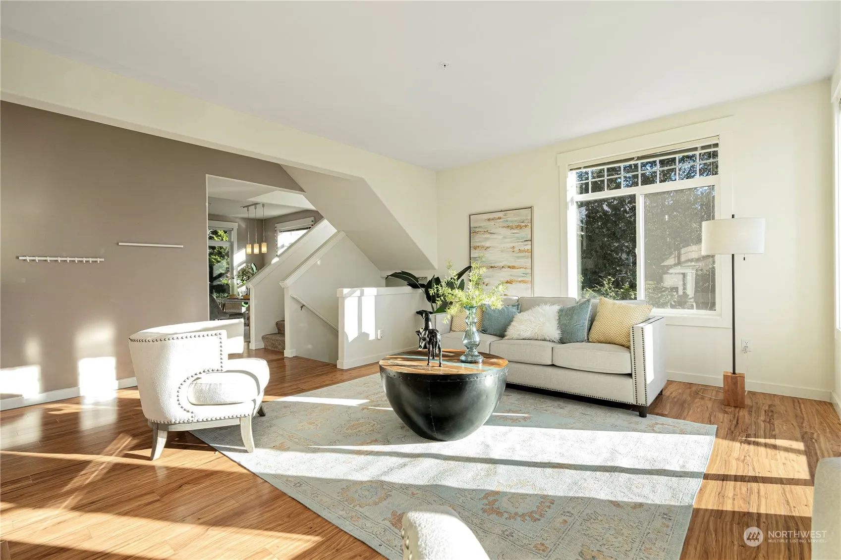 Property photo for 23300 Se Black Nugget Road #p6, Issaquah photo 5