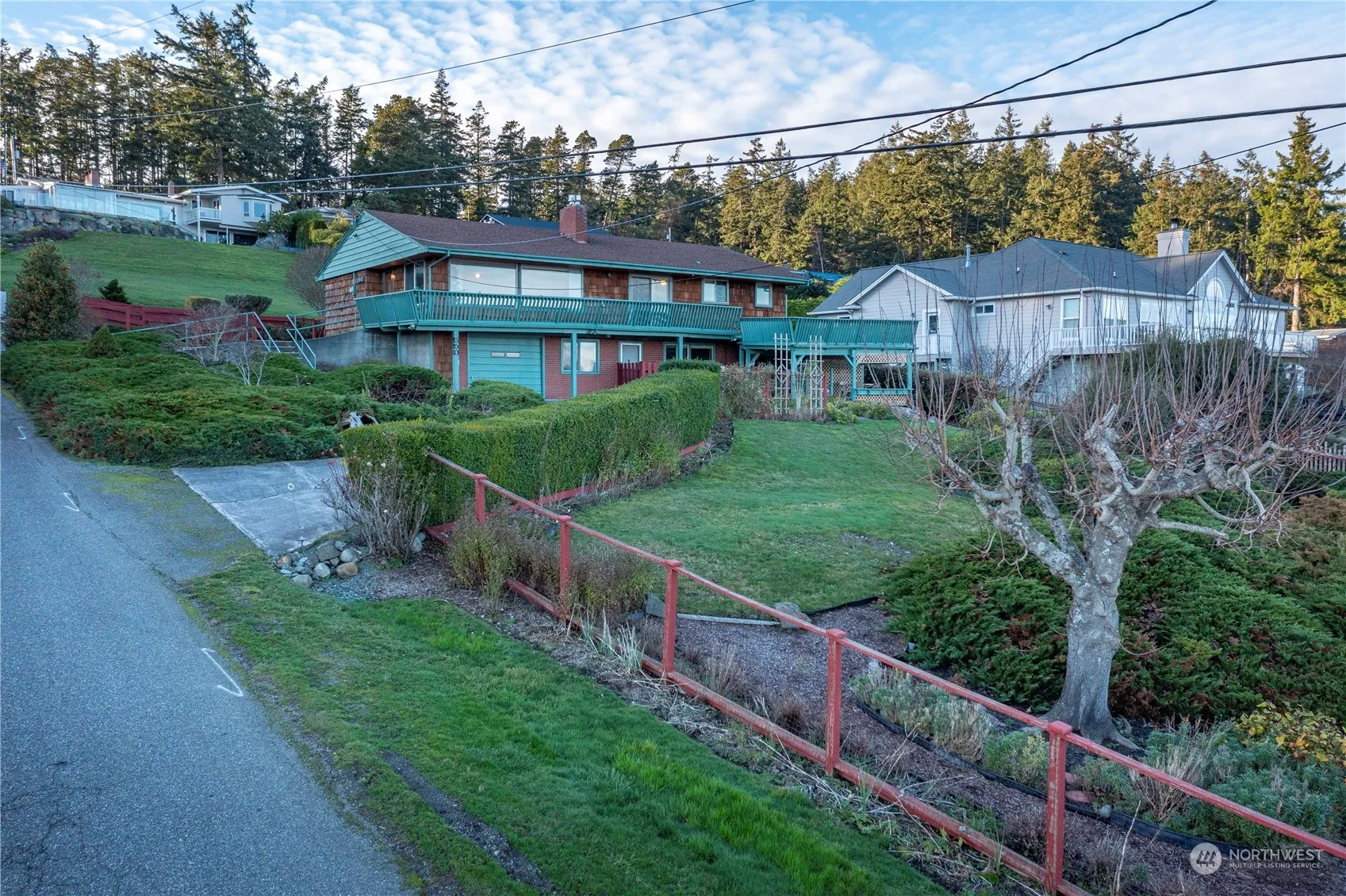 Property photo for 550 Sw Waterloo Avenue, Oak Harbor
