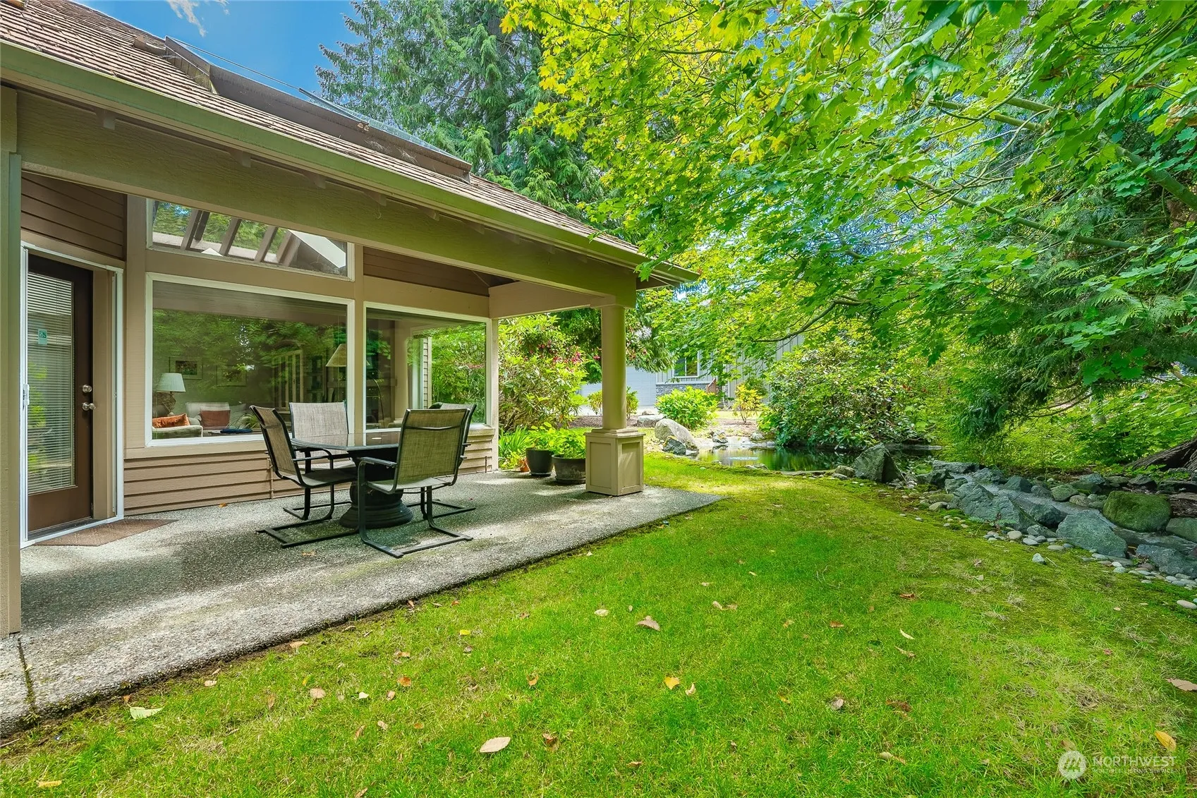 9027 Gleneagle Drive, Blaine