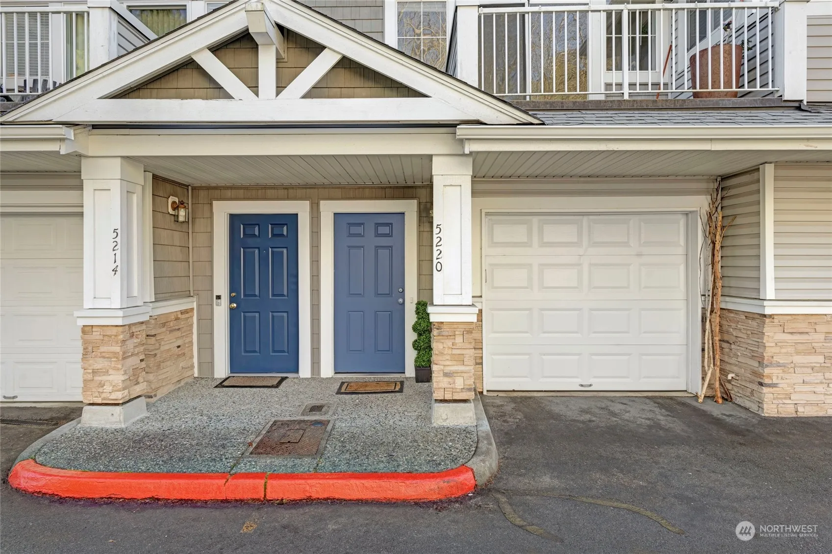 Property photo for 5220 236th Place Se #21-5, Issaquah photo 3
