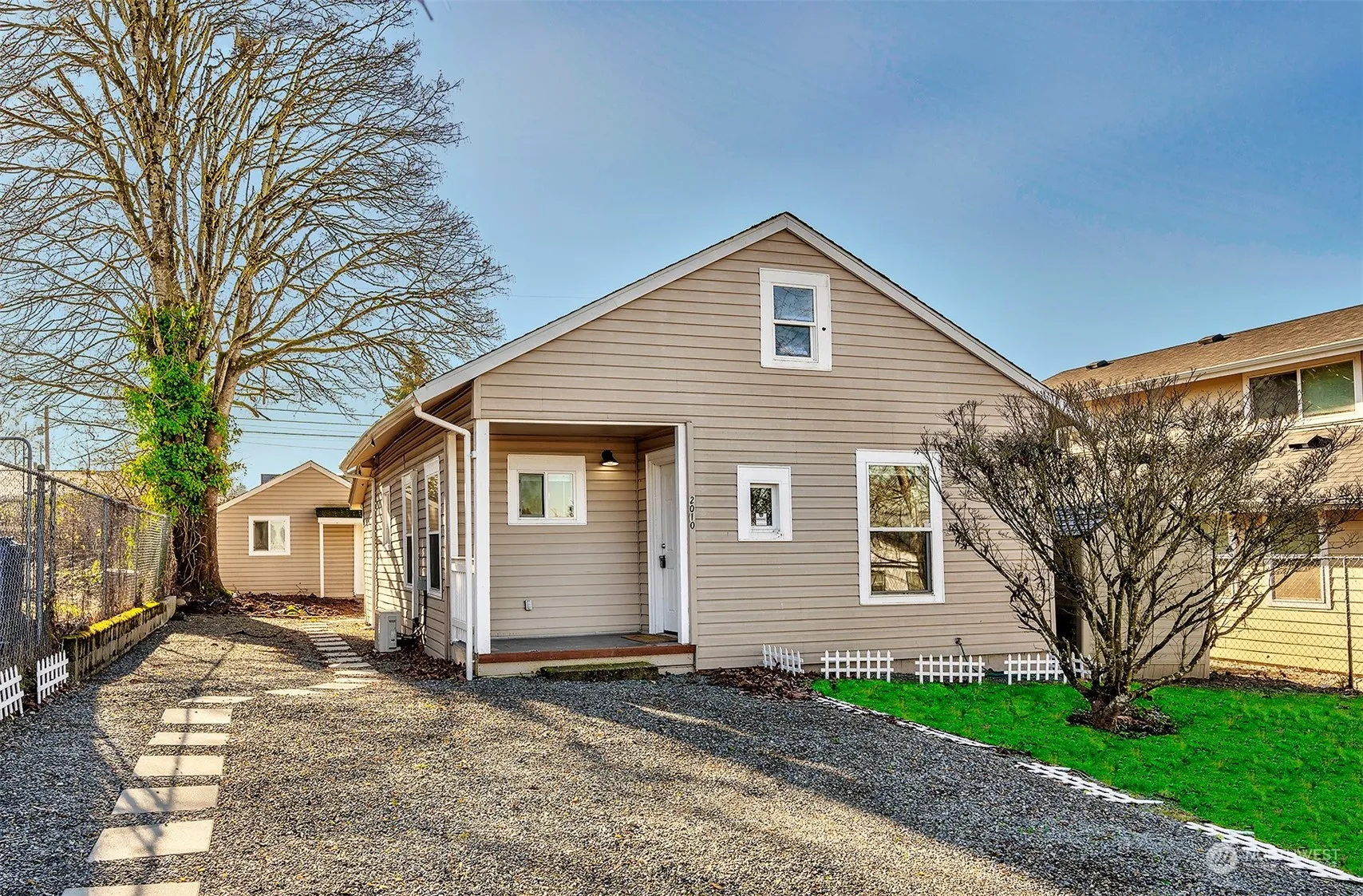2010 E 36th Street, Tacoma