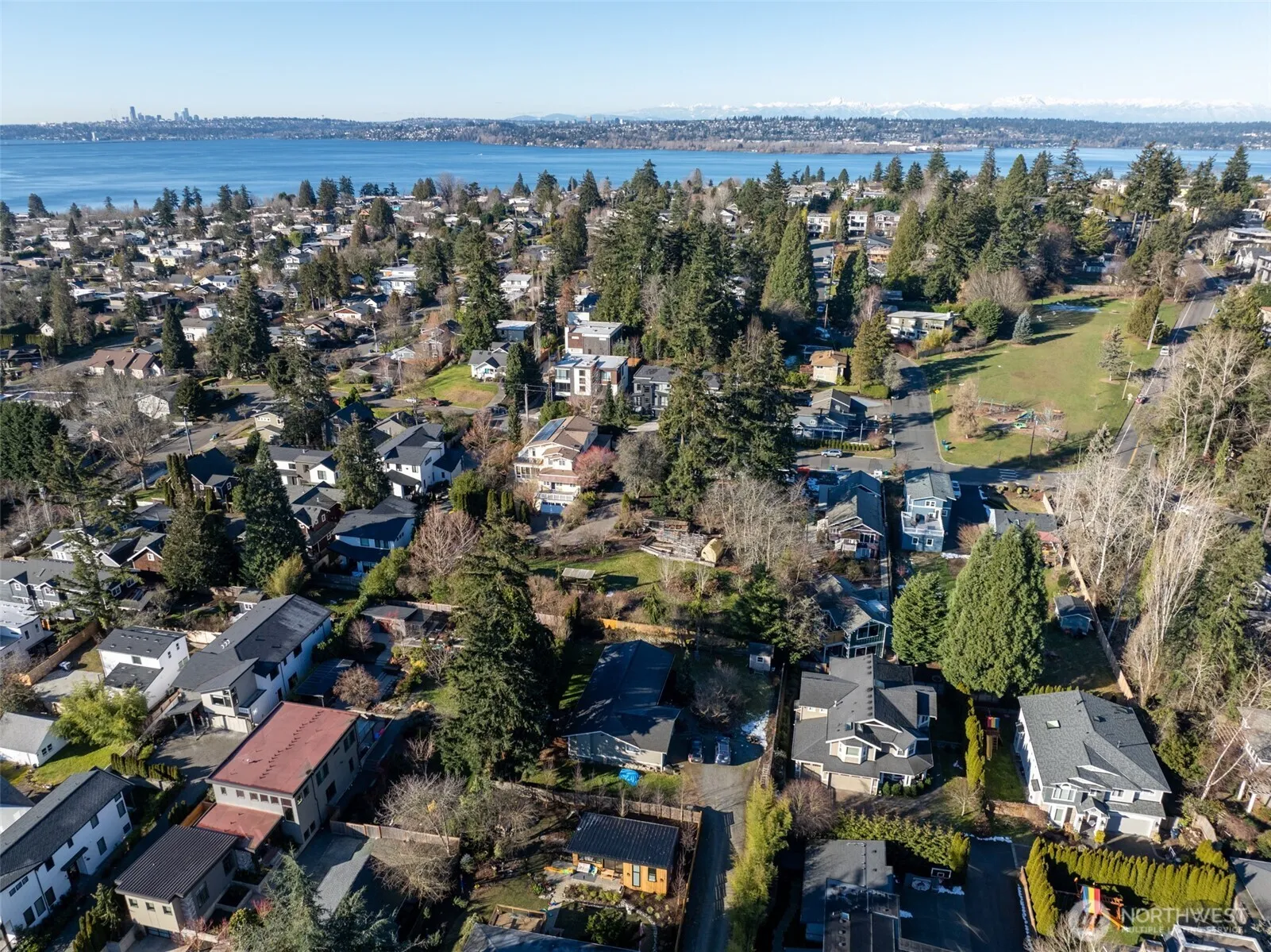Property photo for 1043 5th Street, Kirkland photo 3
