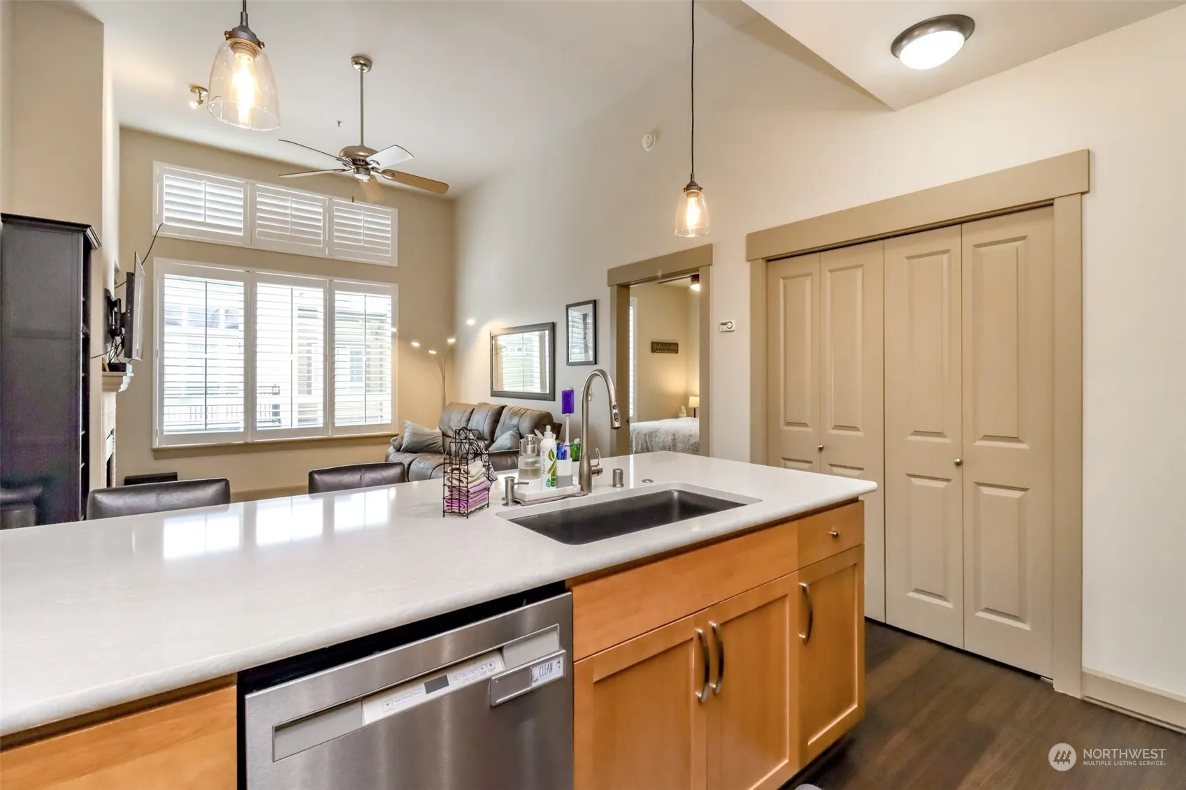 Property photo for 1840 25th Avenue Ne #411, Issaquah photo 4