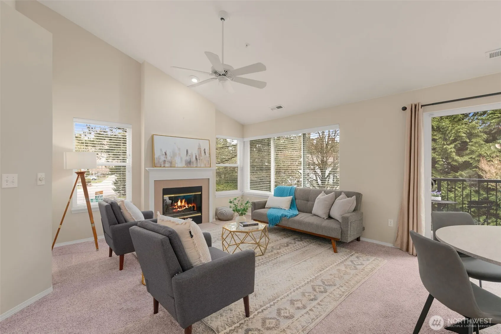 Property photo for 3722 257th Avenue Se, Issaquah photo 5