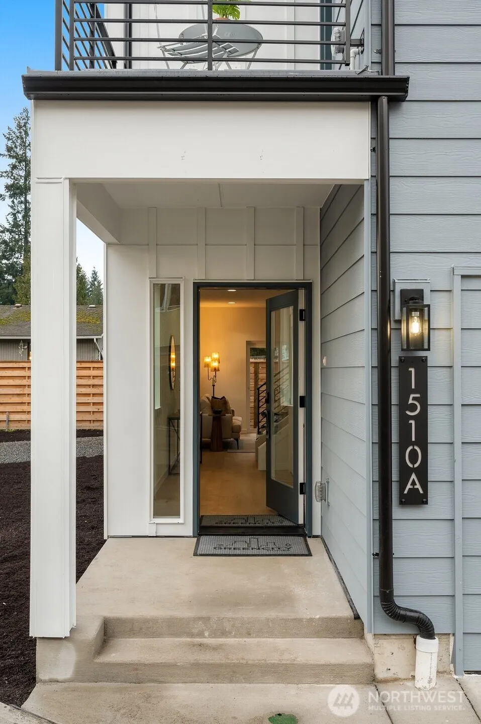 1520 H Hollow Dale Place, Everett