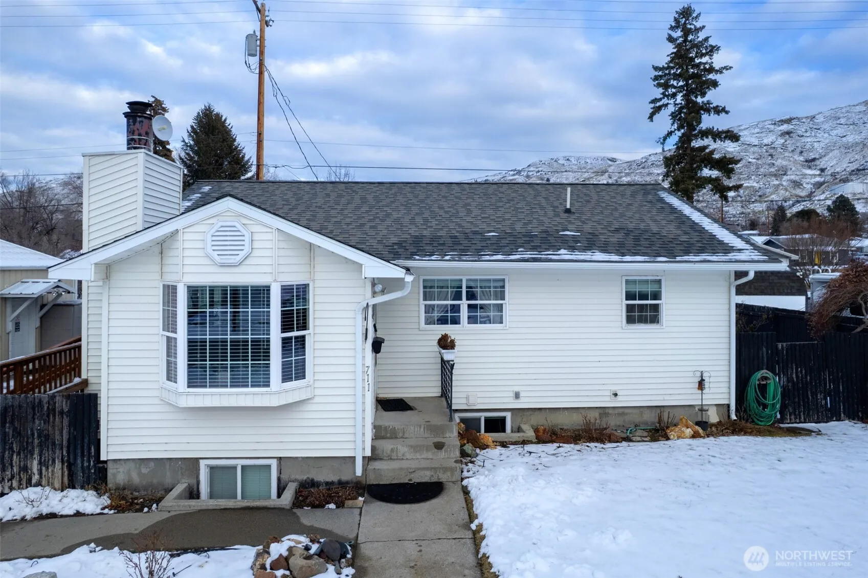 Property photo for 711 Holly Street, Coulee Dam