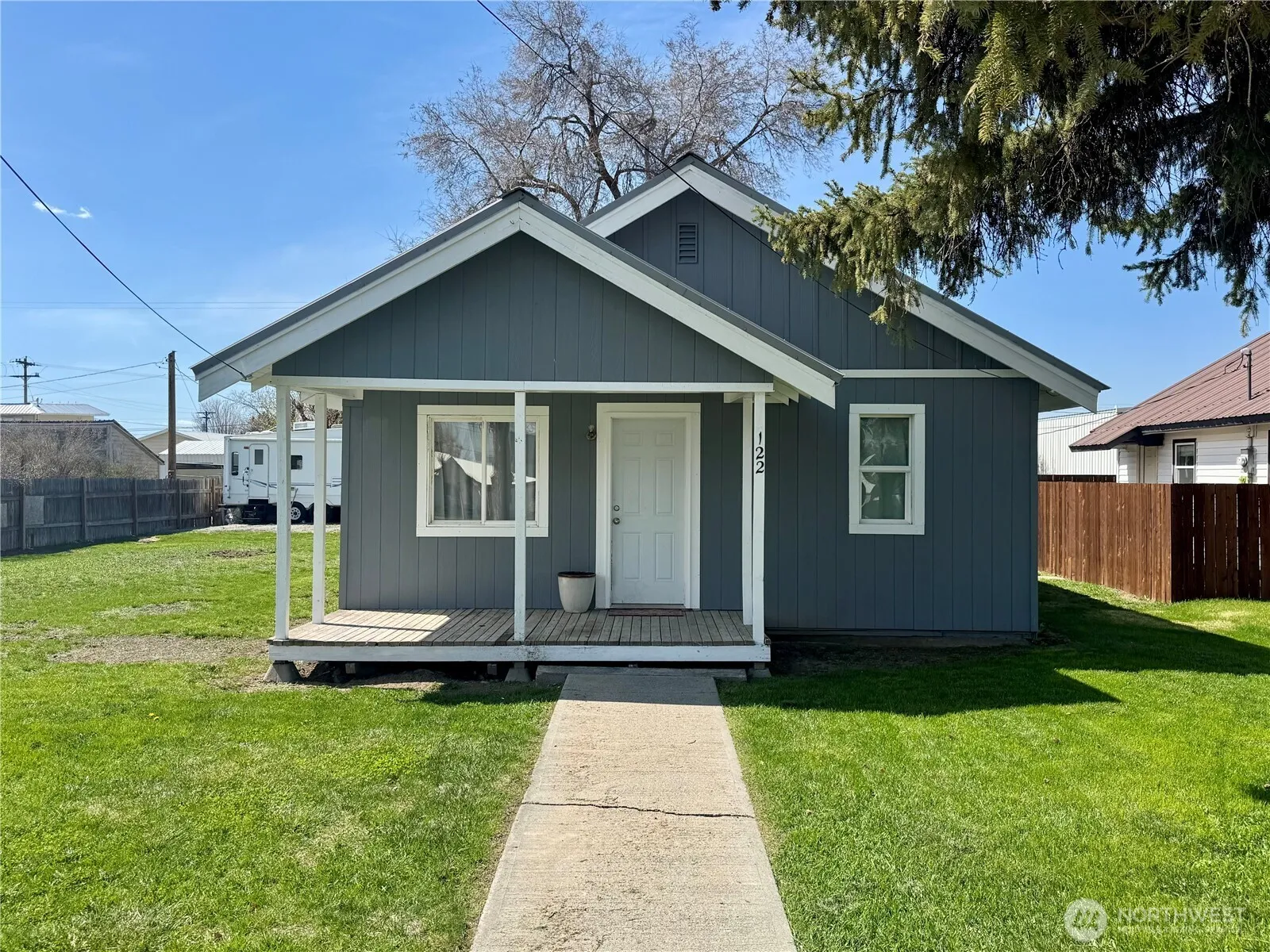Property photo for 122 S Mansfield Boulevard, Mansfield