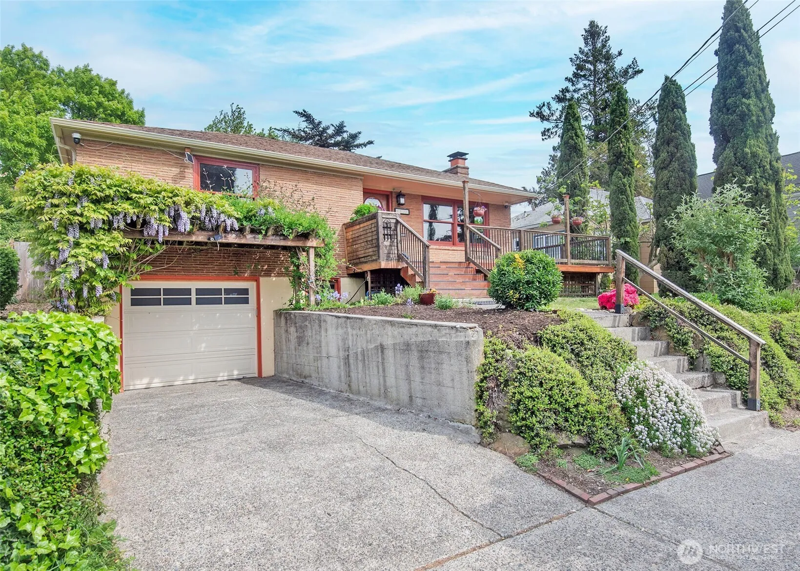 Property photo for 8538 Latona Avenue Ne, Seattle