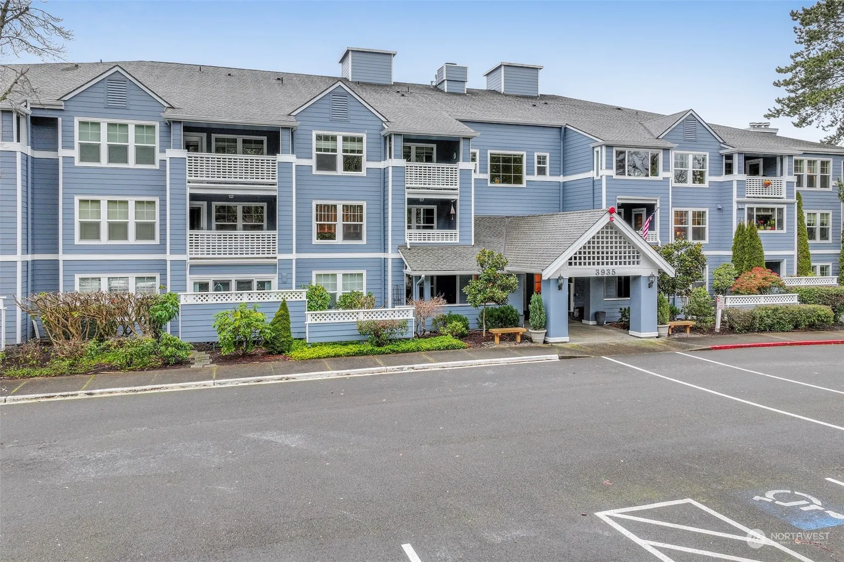 Property photo for 3935 226th Place Se #208, Issaquah photo 2