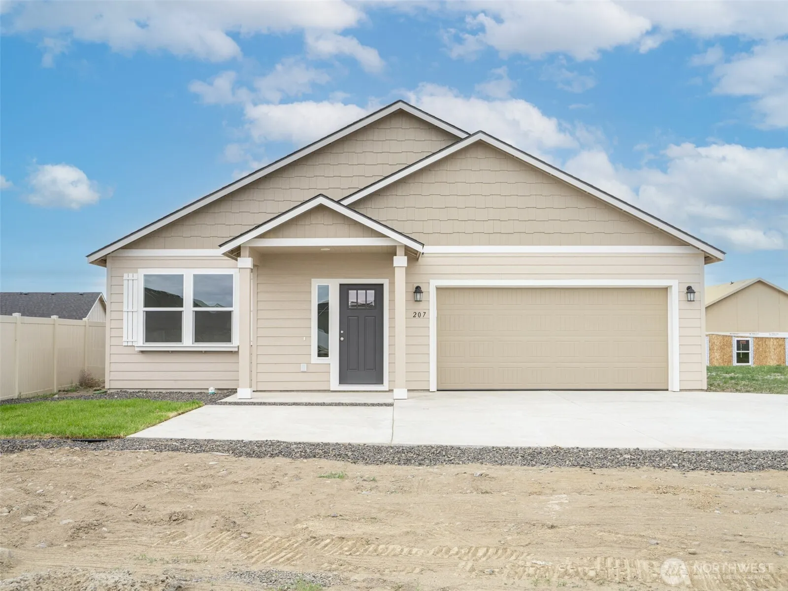 Property photo for 207 W Newfield Place, Moses Lake