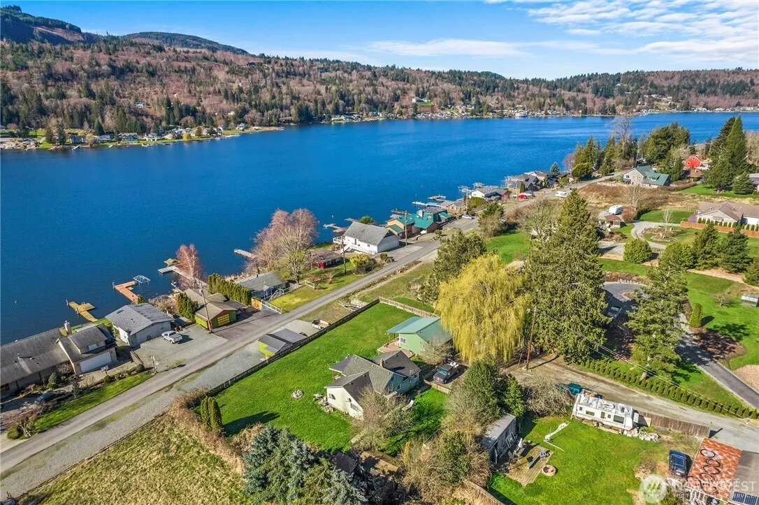 Property photo for 18068 State Route 9, Mount Vernon
