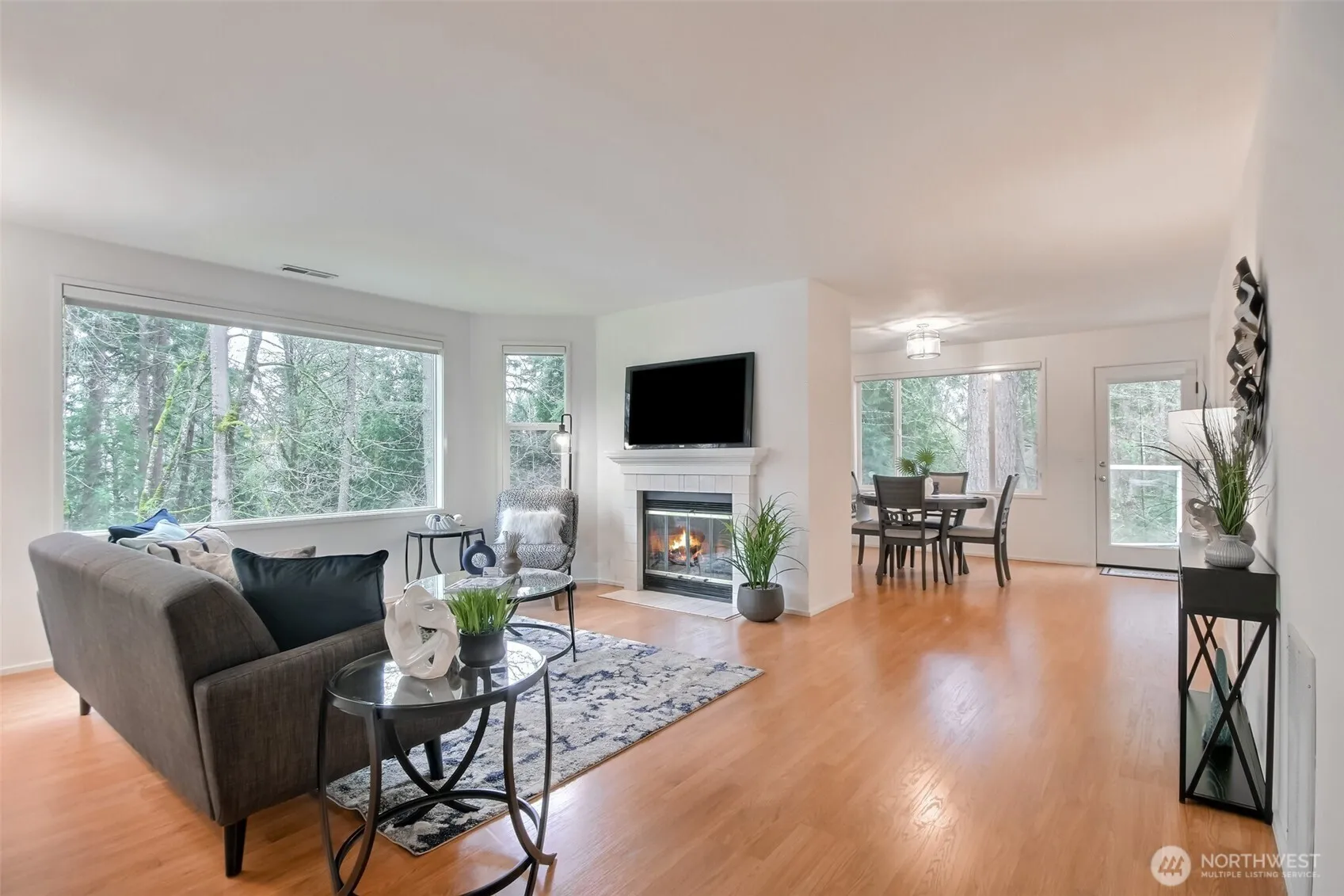 Property photo for 4119 220th Place Se #2057, Issaquah photo 2