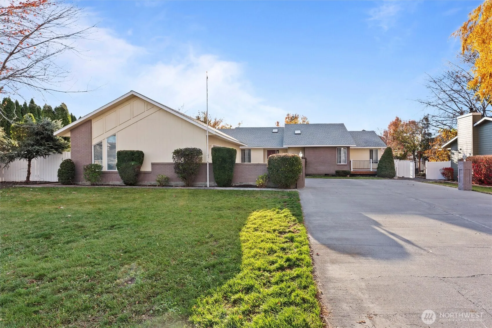 Property photo for 9447 Vernal Avenue Se, Moses Lake
