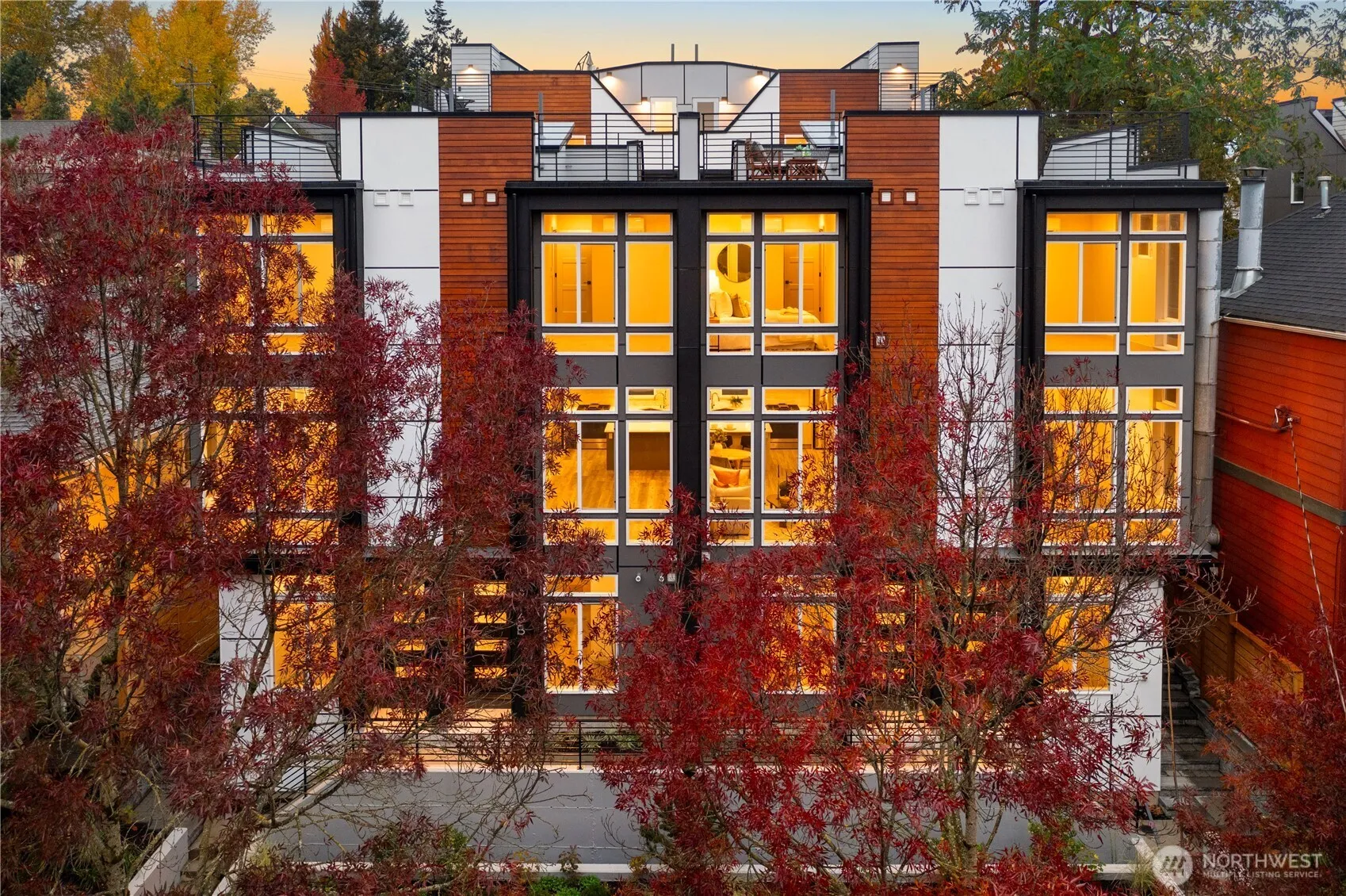 920 B N 35th Street, Seattle