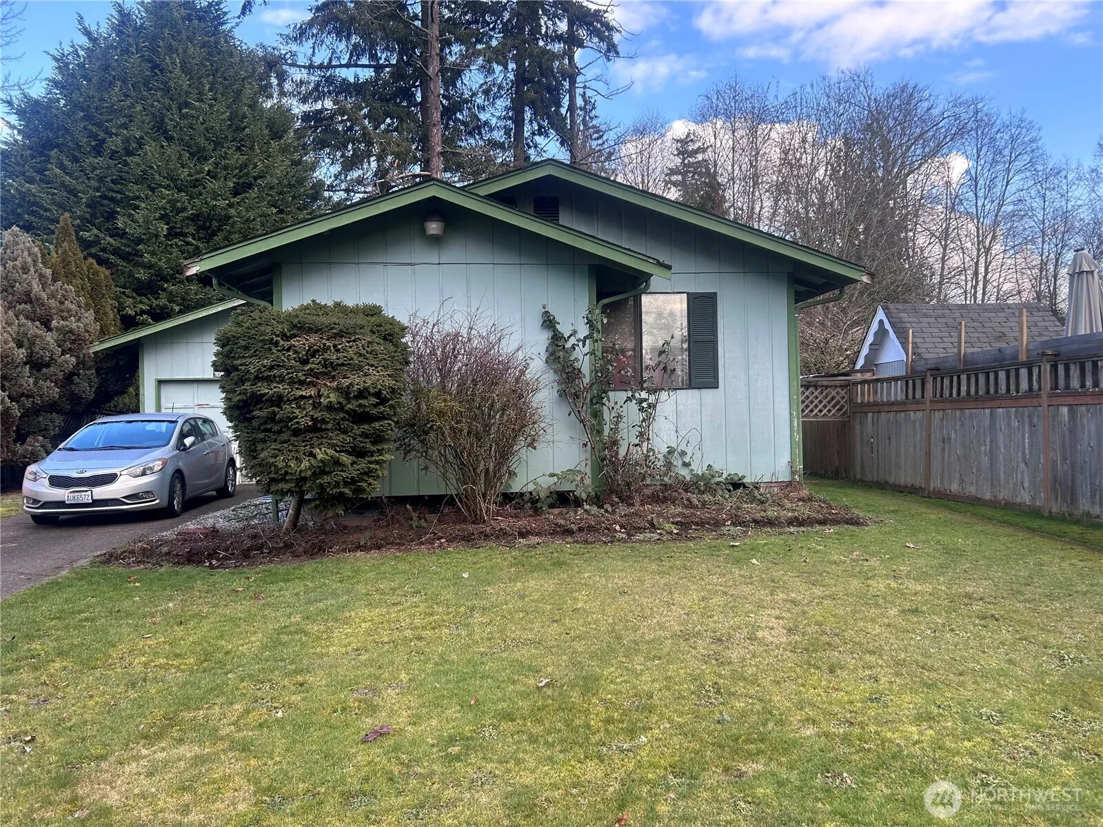 9025 E E, Tacoma