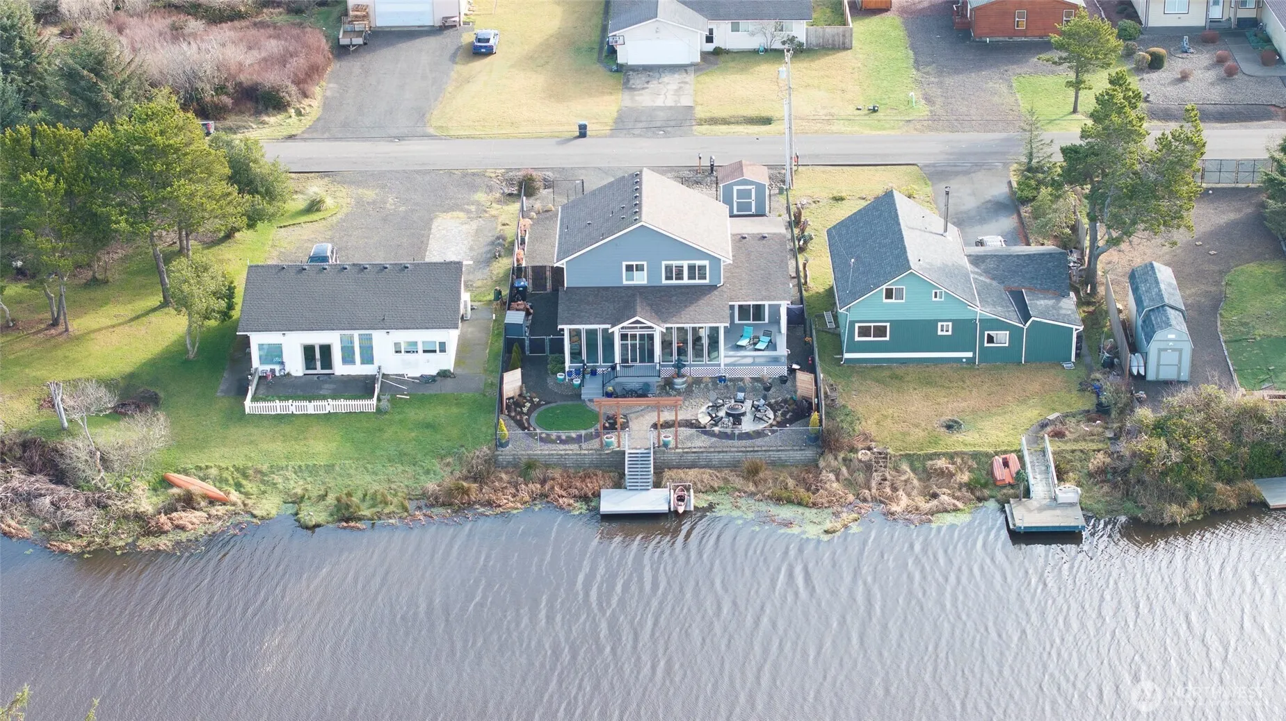 Property photo for 289 Canal Drive Ne, Ocean Shores