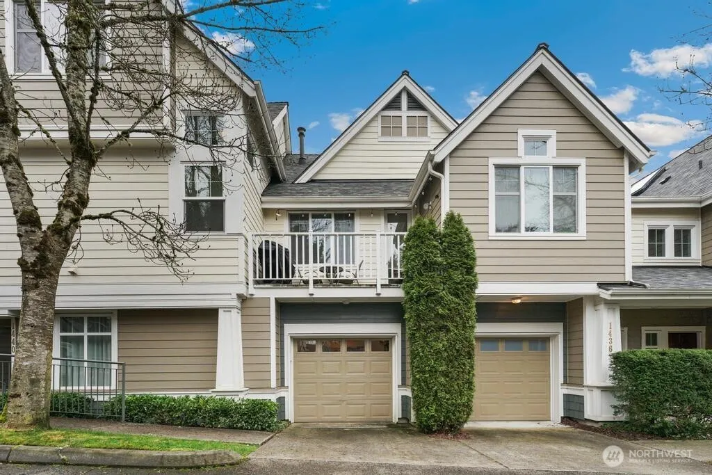 Property photo for 1432 Huckleberry Circle #1432, Issaquah photo 2