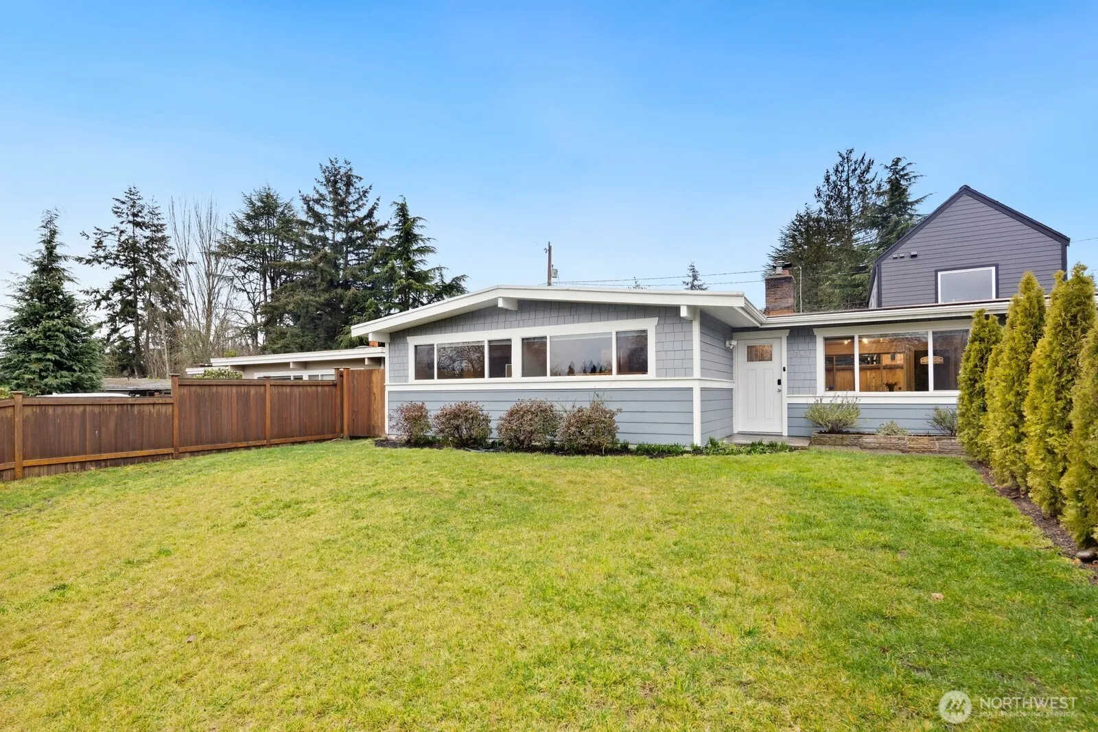 9203 29th Avenue Sw #a, Seattle