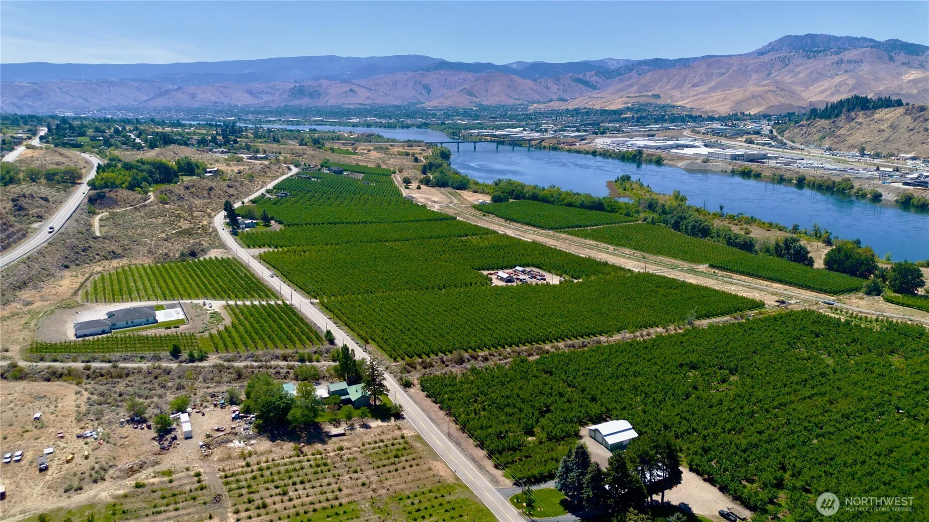 Property photo for 4477 Nw Cascade Avenue, East Wenatchee photo 3