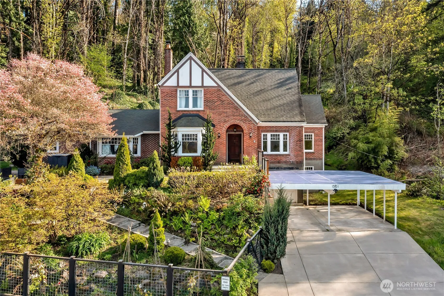 Property photo for 1501 13th Street Se, Puyallup