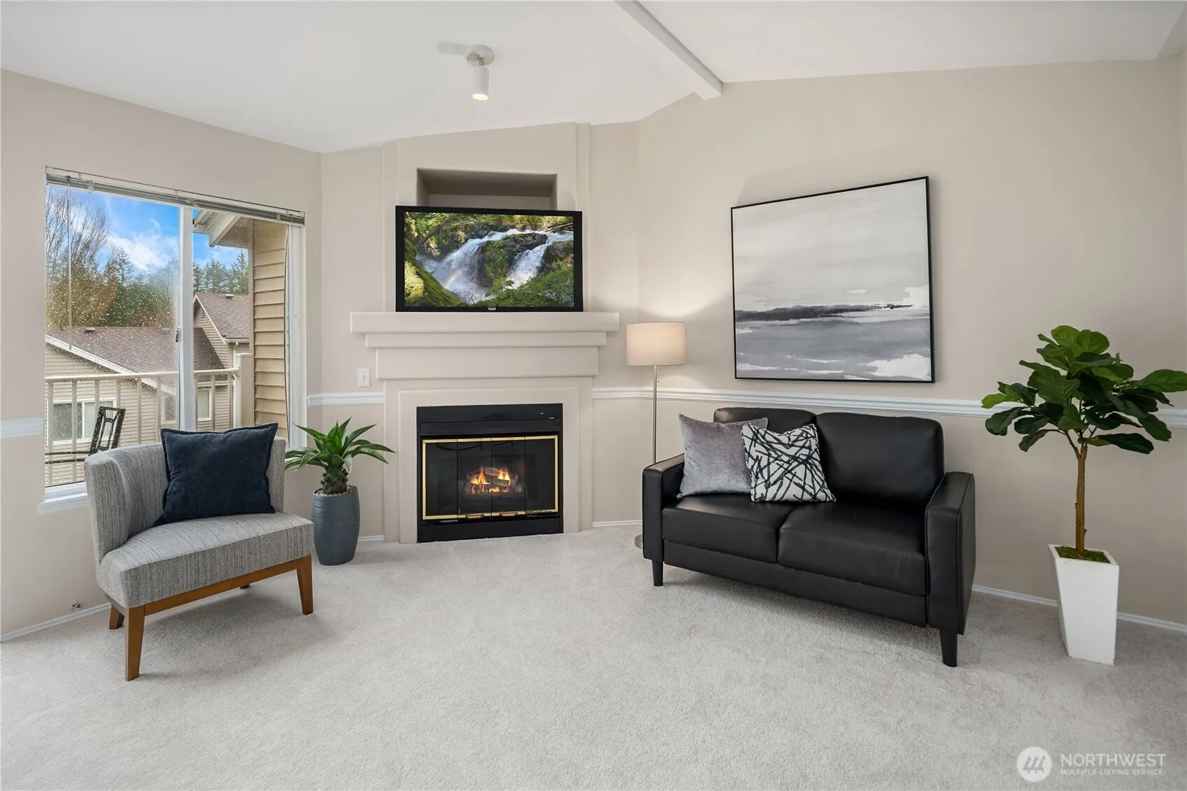 Property photo for 25235 Se Klahanie Boulevard #e301, Sammamish photo 2