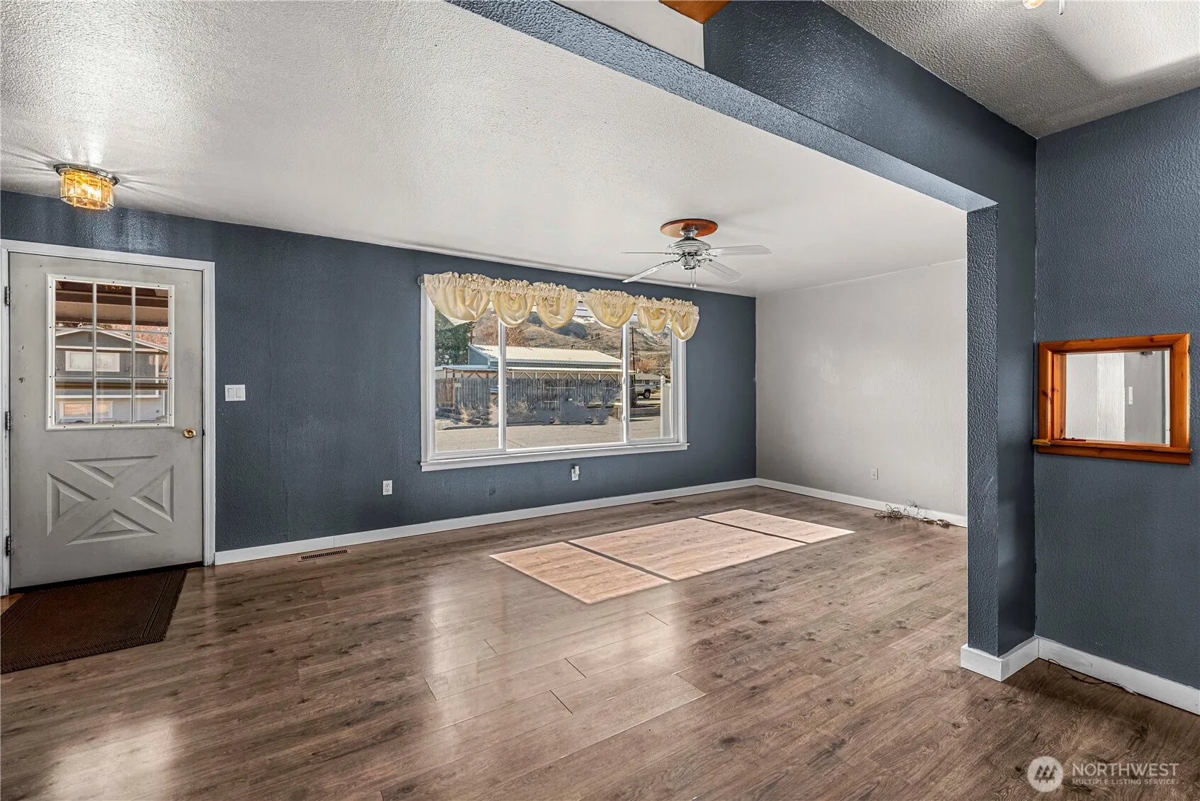 Property photo for 612 Lynn Street, Wenatchee photo 4