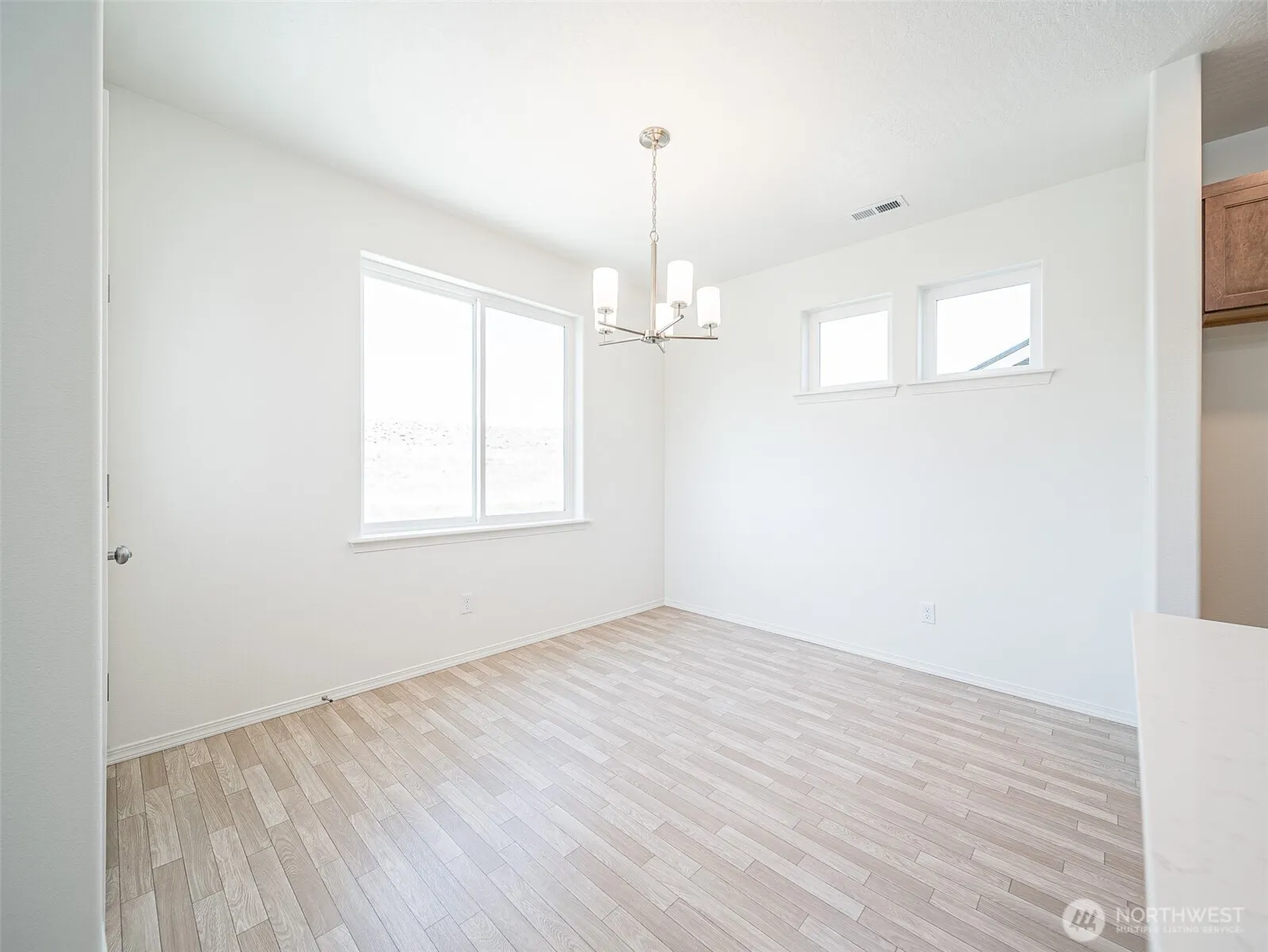 Property photo for 1902 Hickory Road, Moses Lake photo 4