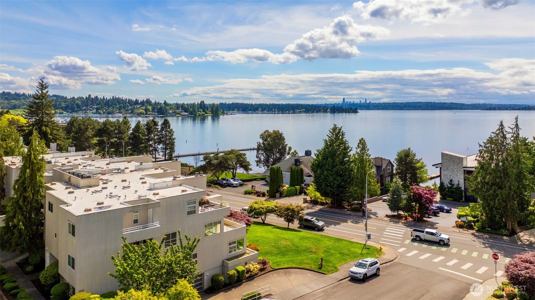 10115 Ne 62nd Street #400, Kirkland