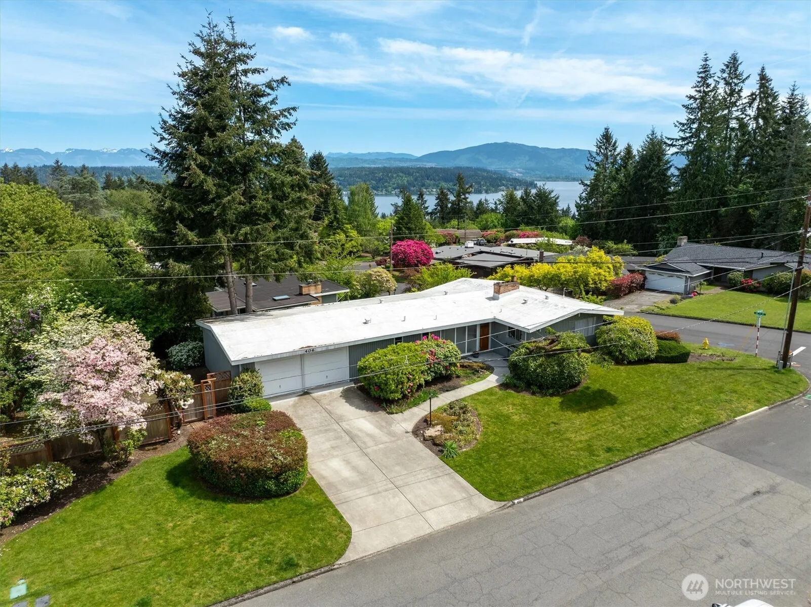 Property photo for 406 166th Avenue Ne, Bellevue